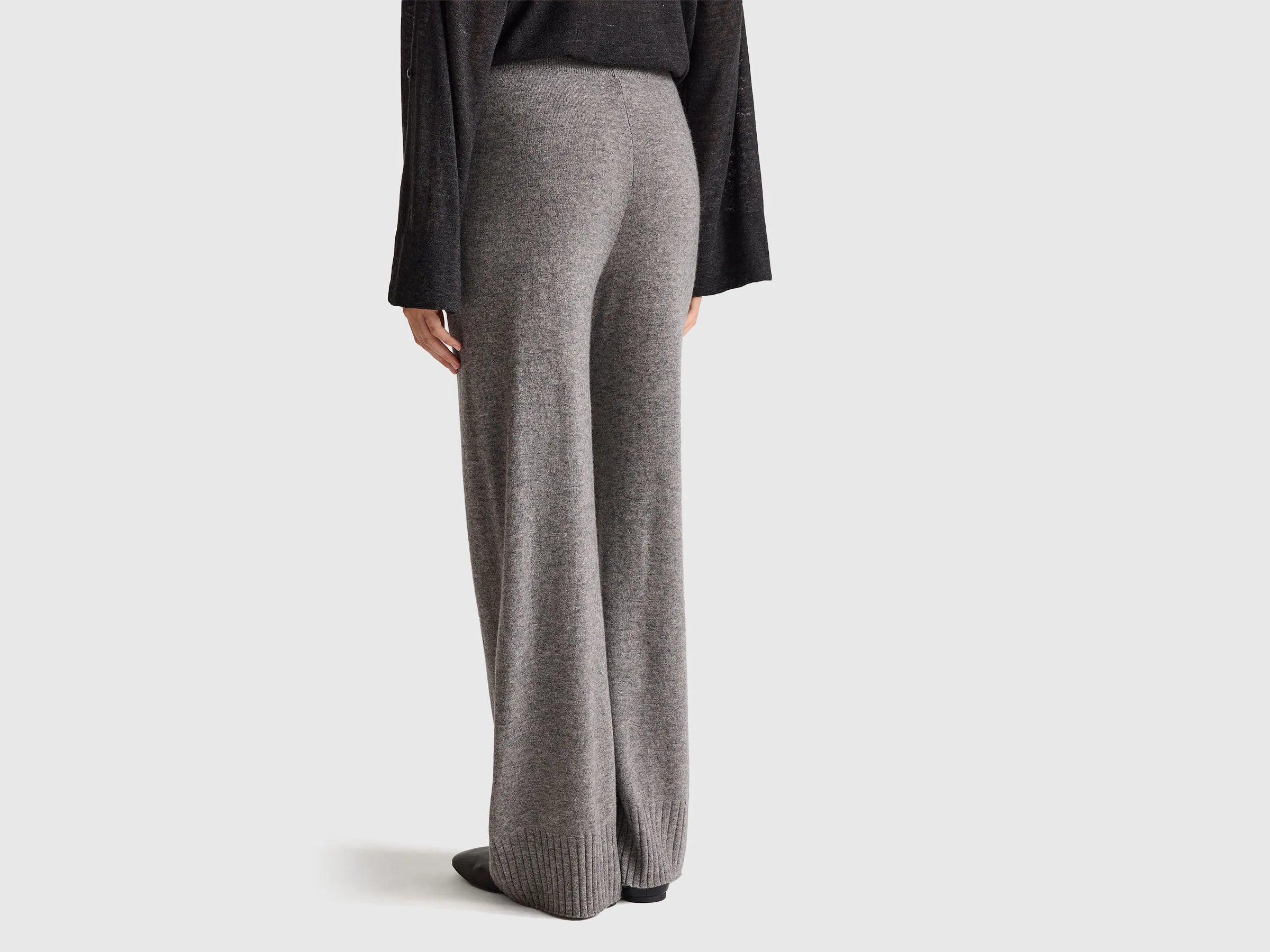 Benetton_Dark Gray_Dark Gray Wide Leg Trousers in Cashmere and Wool Blend_102HDF00Z_572_03