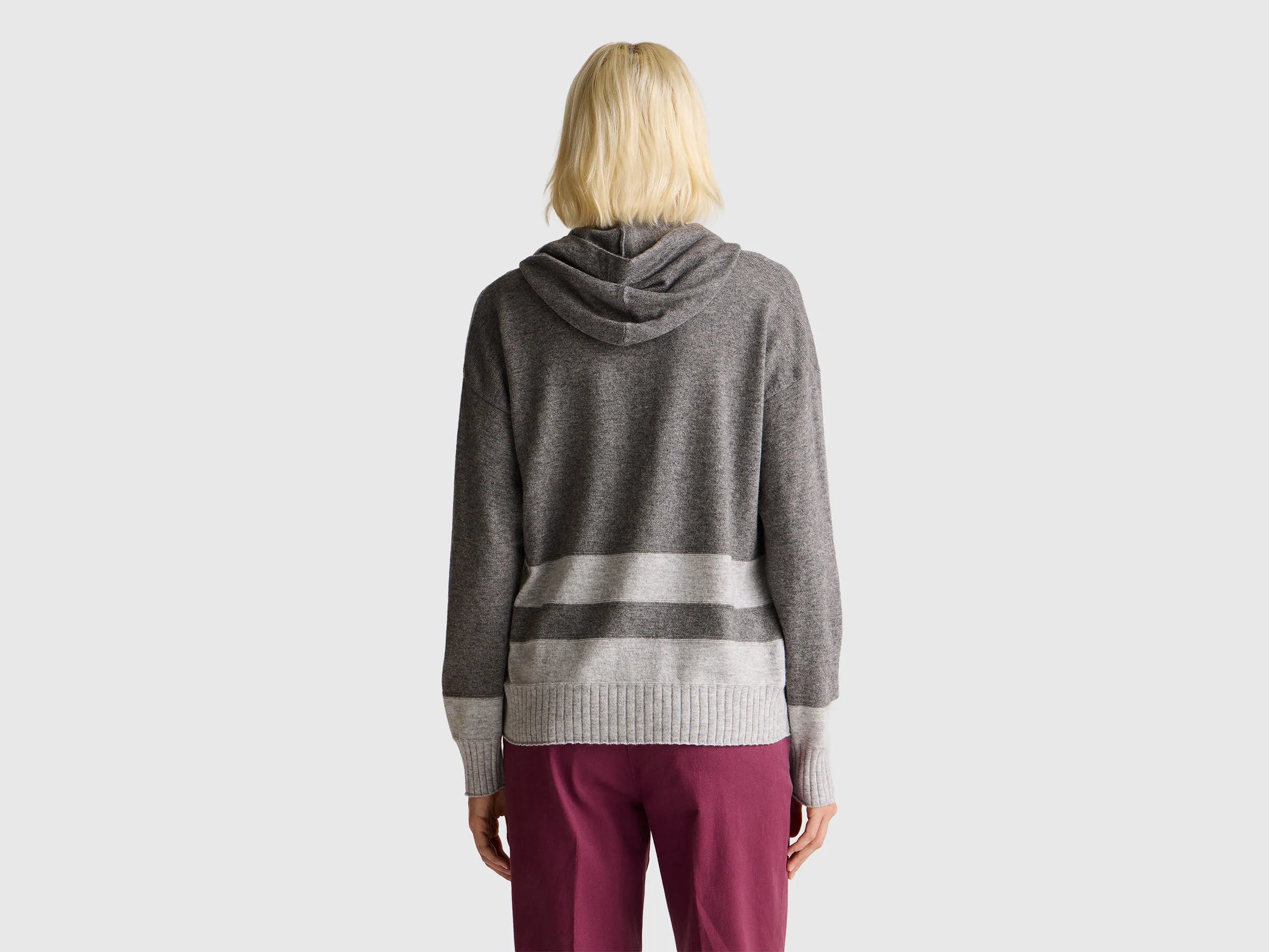 Benetton_Dark Gray_Gray Sweater in Cashmere Blend with Hood_102HE203V_572_02