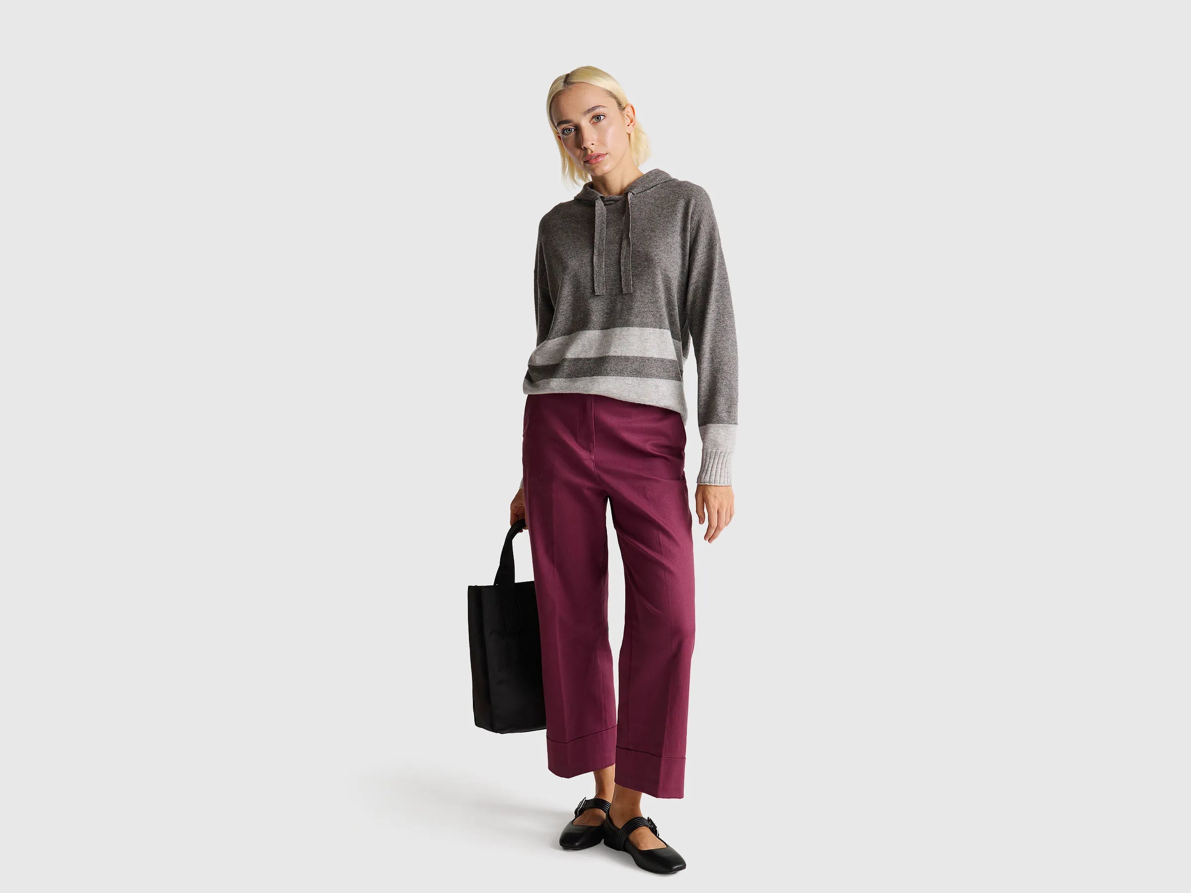 Benetton_Dark Gray_Gray Sweater in Cashmere Blend with Hood_102HE203V_572_03