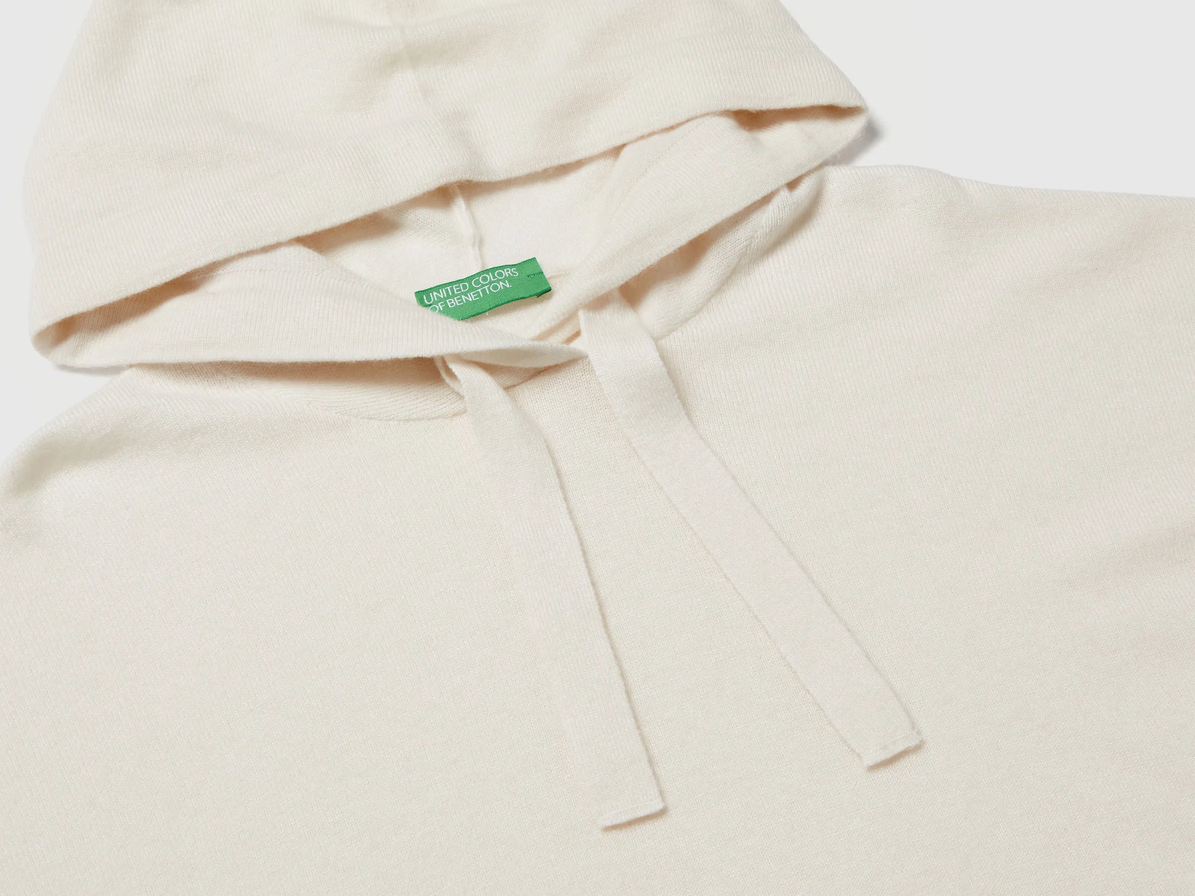 Benetton_Creamy White_Cream Cashmere Blend Sweater with Hood_102HE203V_600_07
