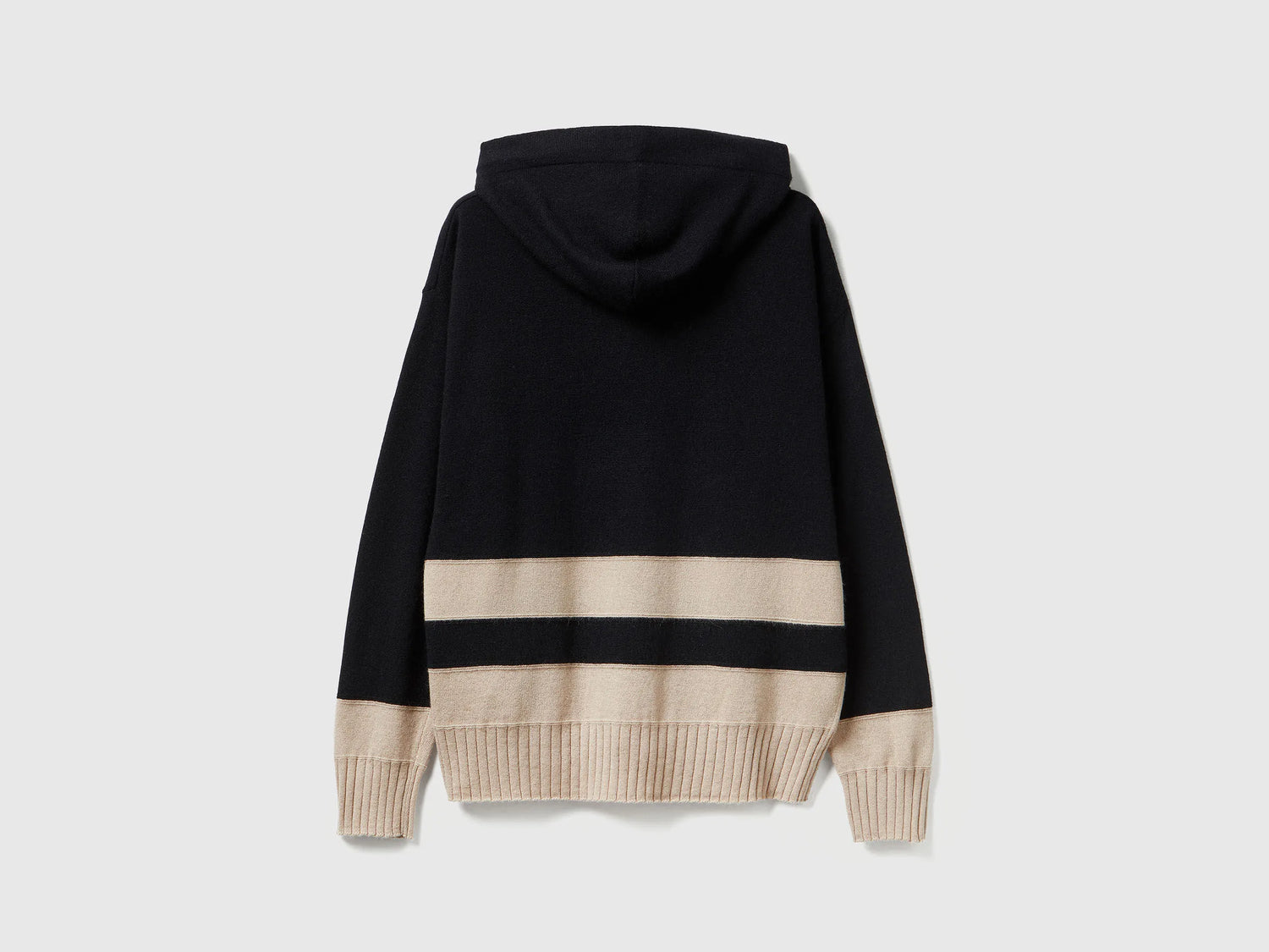 Benetton_Black_Black Sweater in Cashmere Blend with Hood_102HE203V_700_02