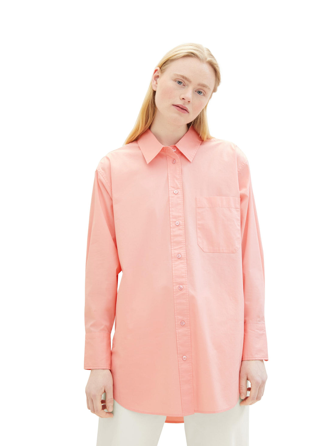 Long Shirt With Chest Pocket_1032792_21171_01