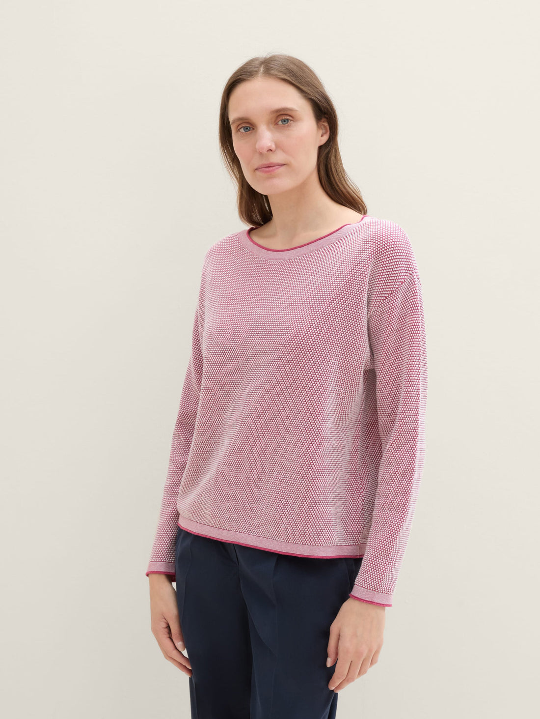 Textured Round Neck Sweater_1033125_36279_01