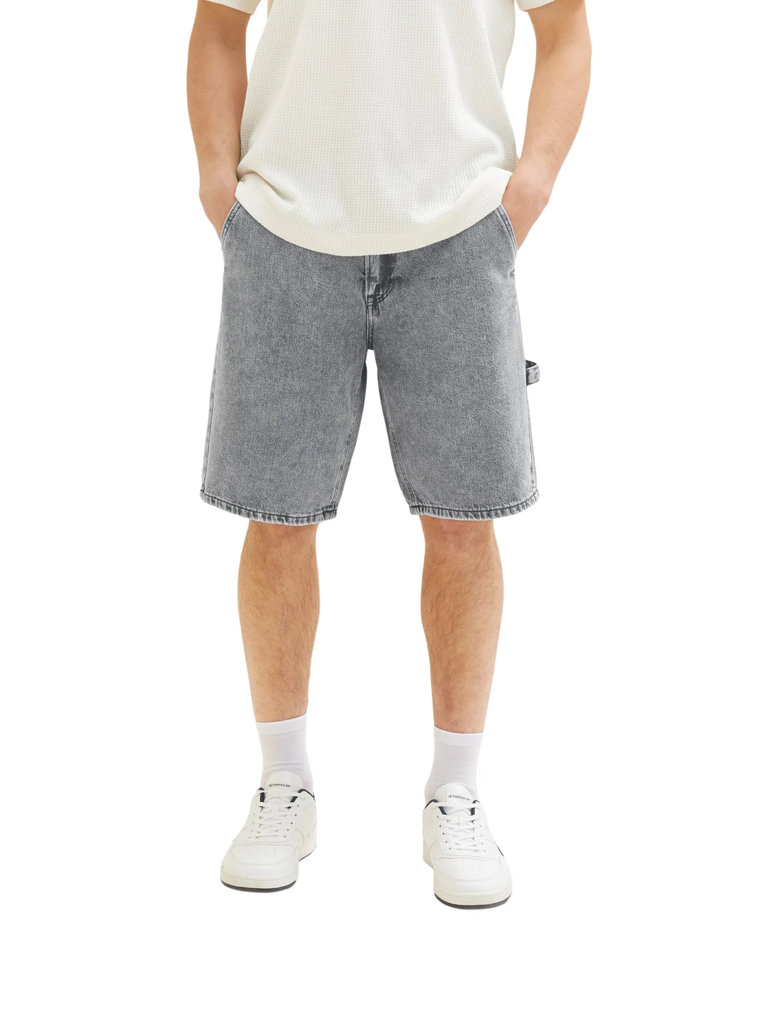 Denim Tom Tailor Used Bleached Grey Denim Men Loose-Fit Denim Shorts SKU: 1036265_10217 Image 01