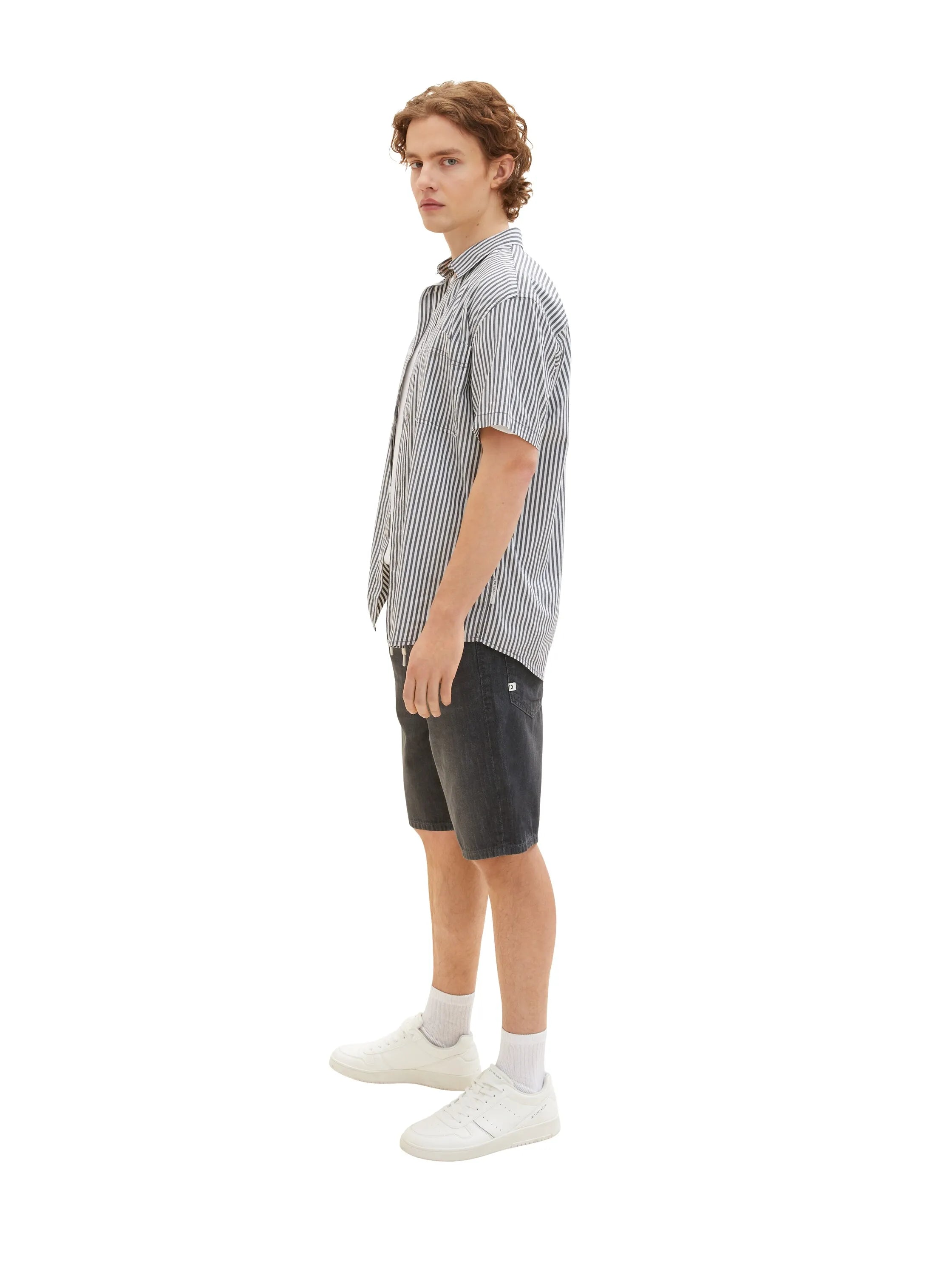 Denim Tom Tailor Used Dark Stone Grey Denim Men Loose Fit Denim Shorts SKU: 1036270_10220 Image 02