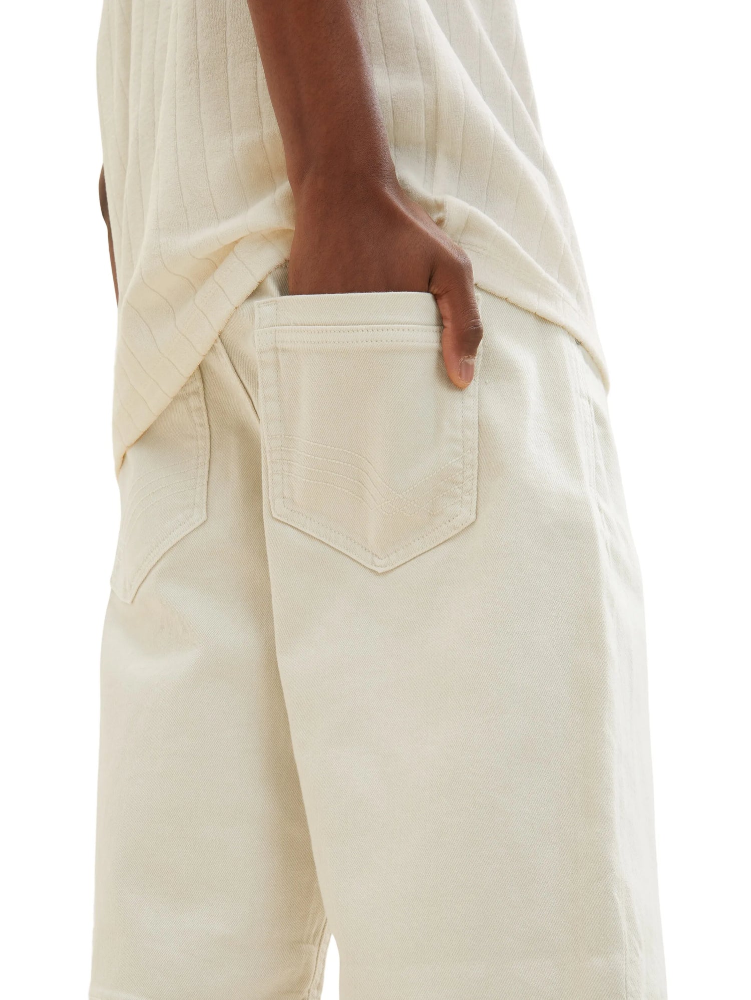 Tom Tailor Off White Men Josh Regular Slim Shorts SKU: 1036301_10332 Image 06