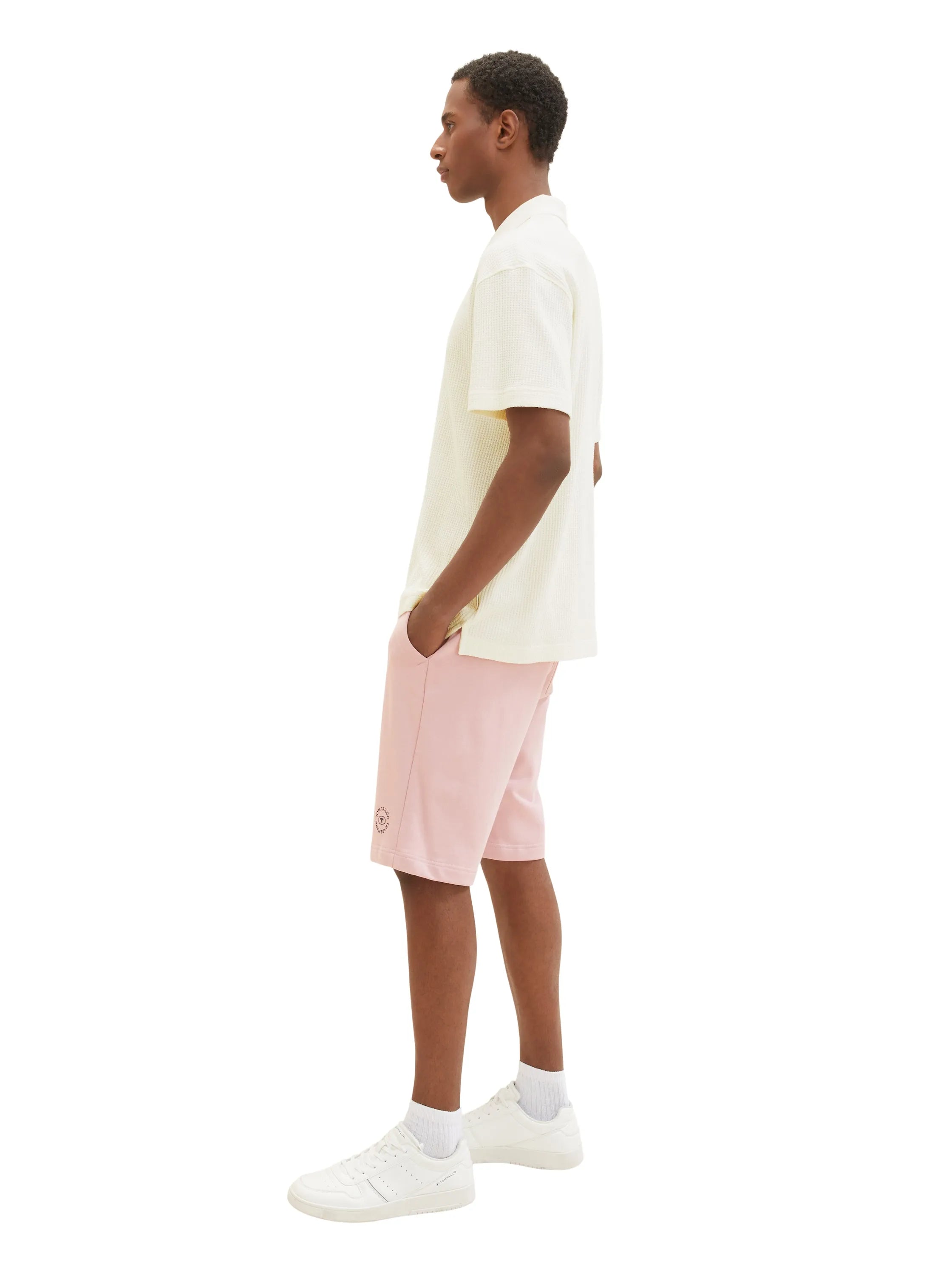 Tom Tailor Morning Pink Men Basic Sweatshorts SKU: 1036329_11055 Image 02