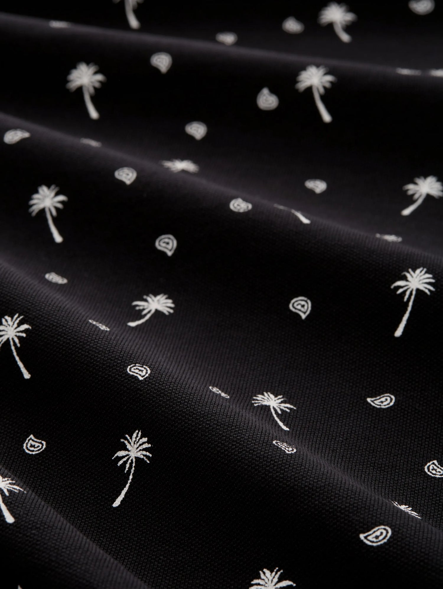 Denim Tom Tailor Black White Mini Palm Paisley Men Regular Fit Short-Sleeved Polo Shirt SKU: 1036404_31914 Image 06