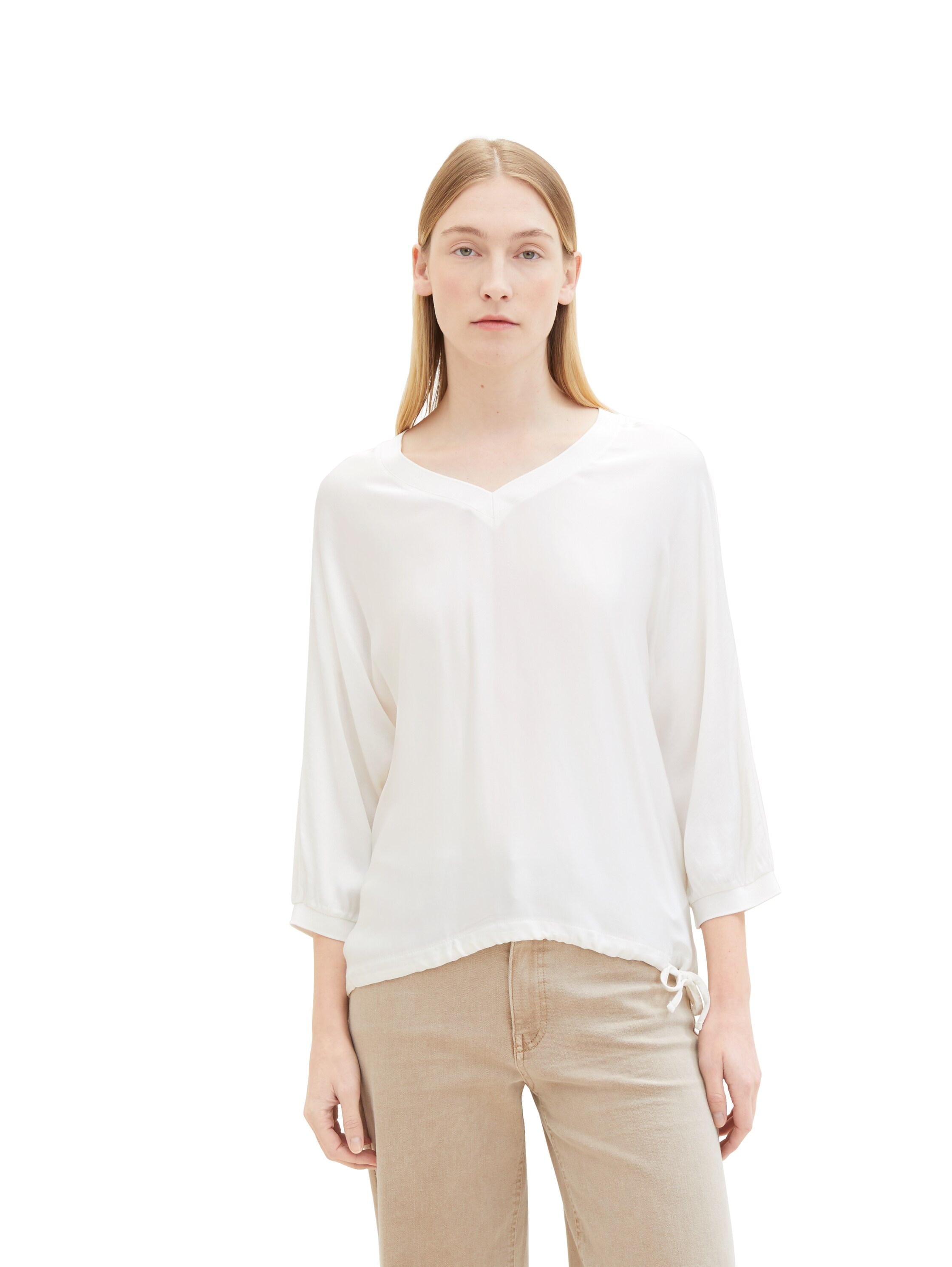 T-Shirt V-Neck Batwing_1040539_10315_05