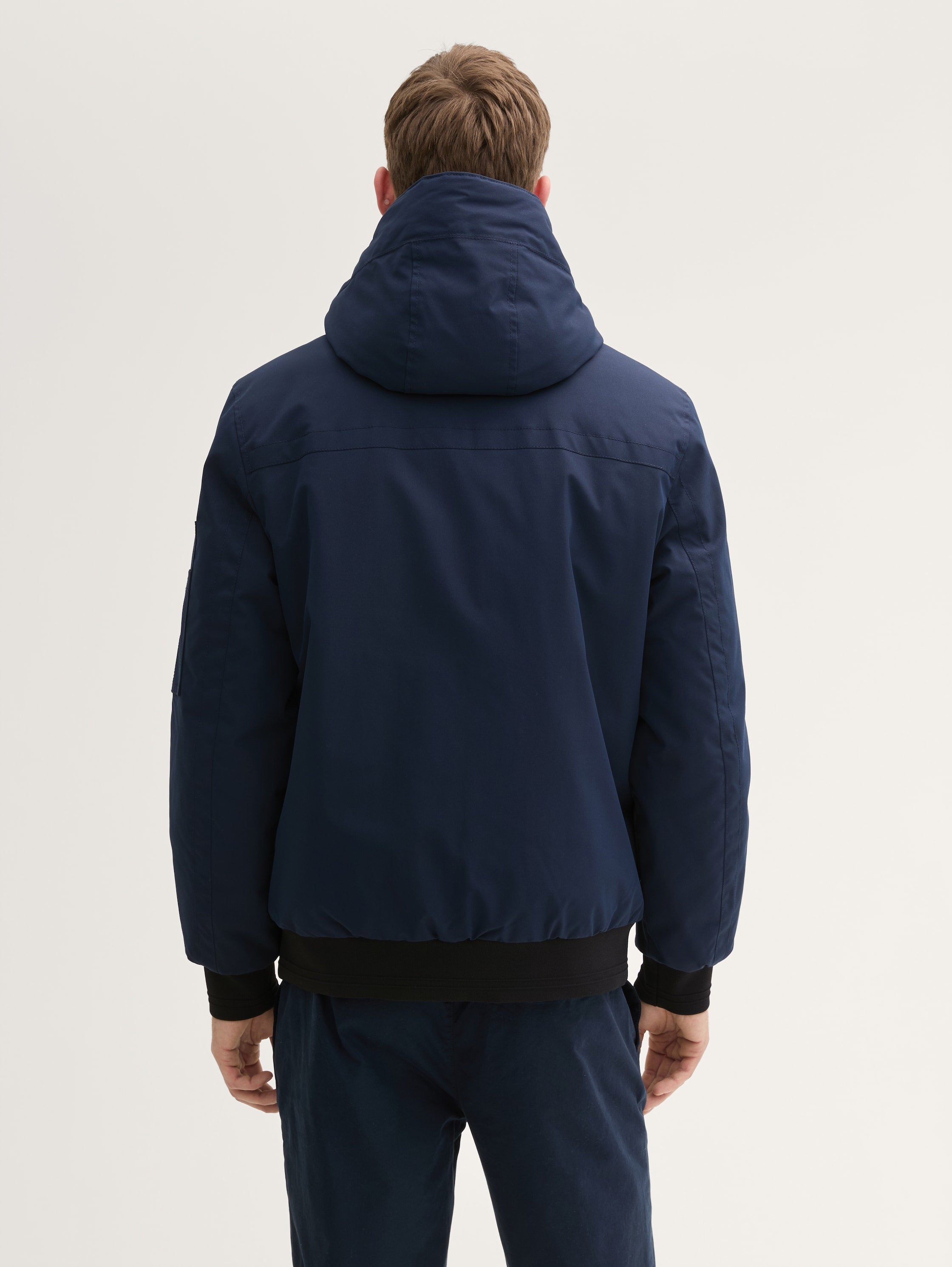 Padded Water-Repellent Blouson_1041320_10668_04