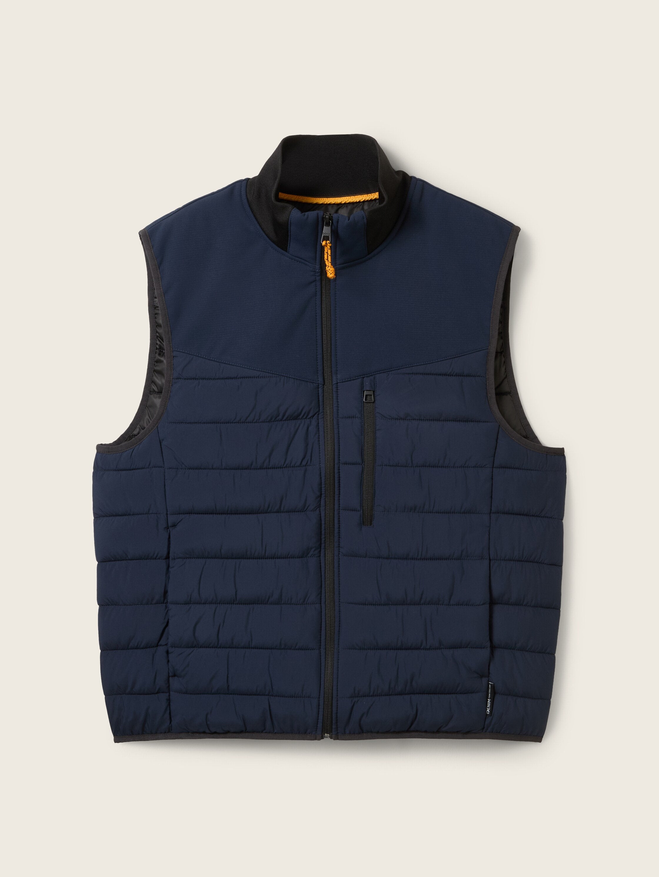 Hybrid Vest_1041343_10668_02