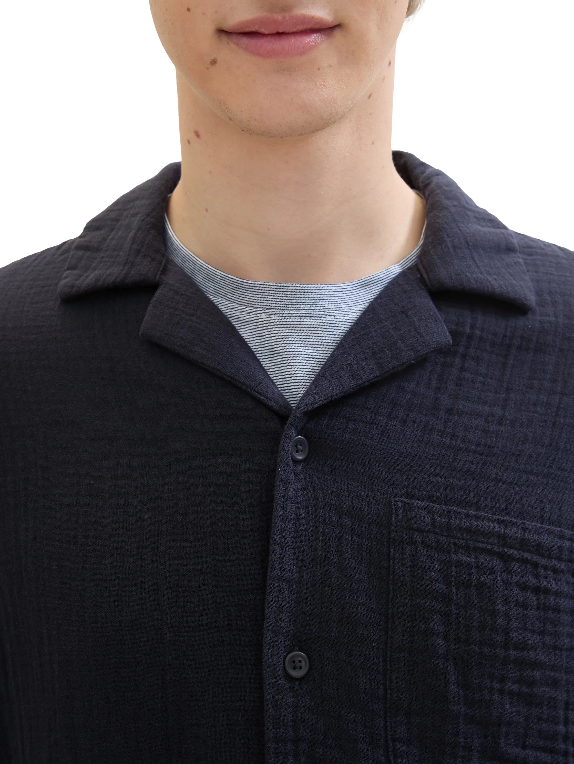 Denim Tom Tailor Sky Captain Blue Men Relaxed Muslin Short-Sleeved Shirt SKU: 1041404_10668 Image 05