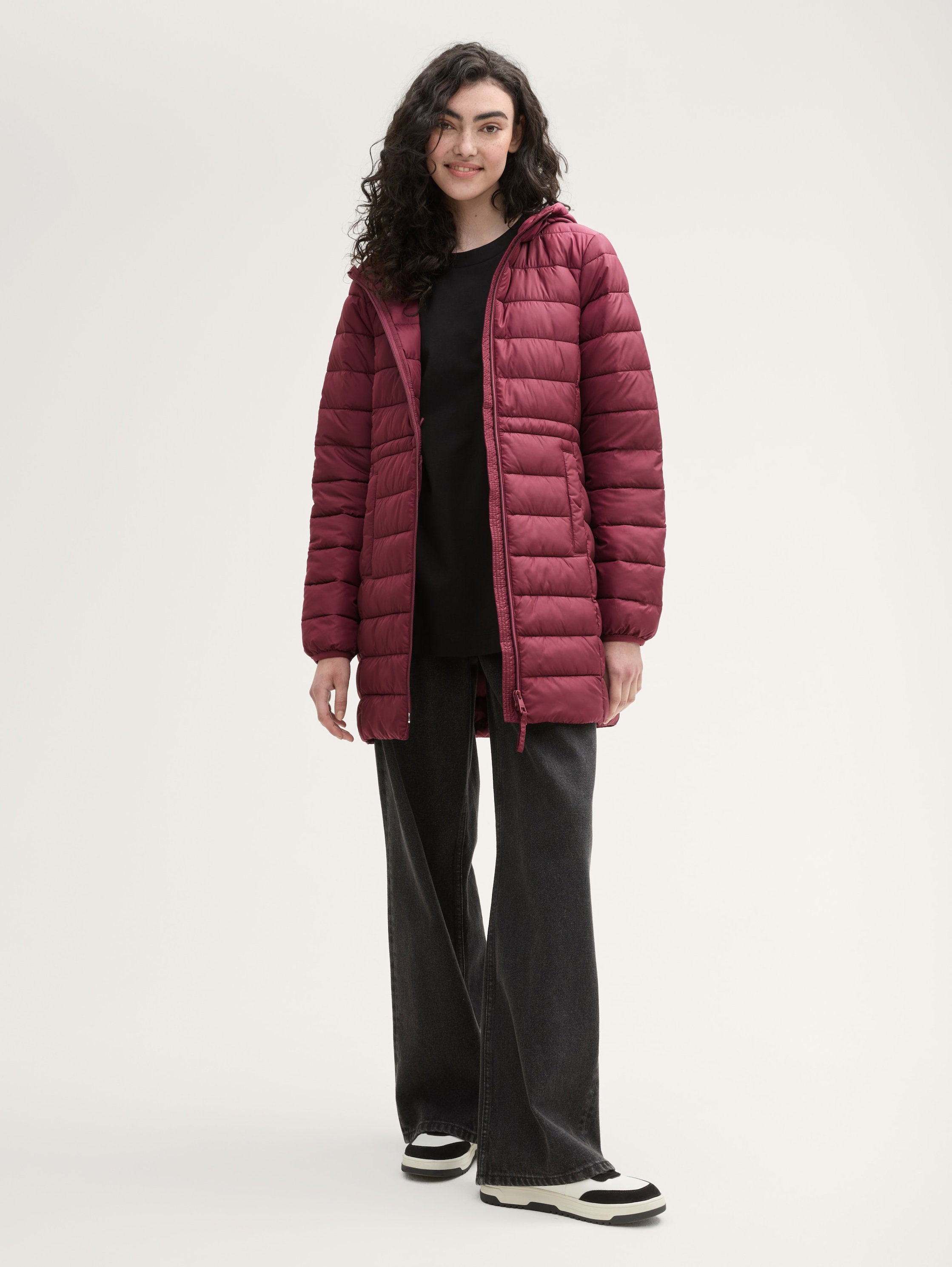 Lightweight Quilted Coat with A Hood_1042099_35736_03