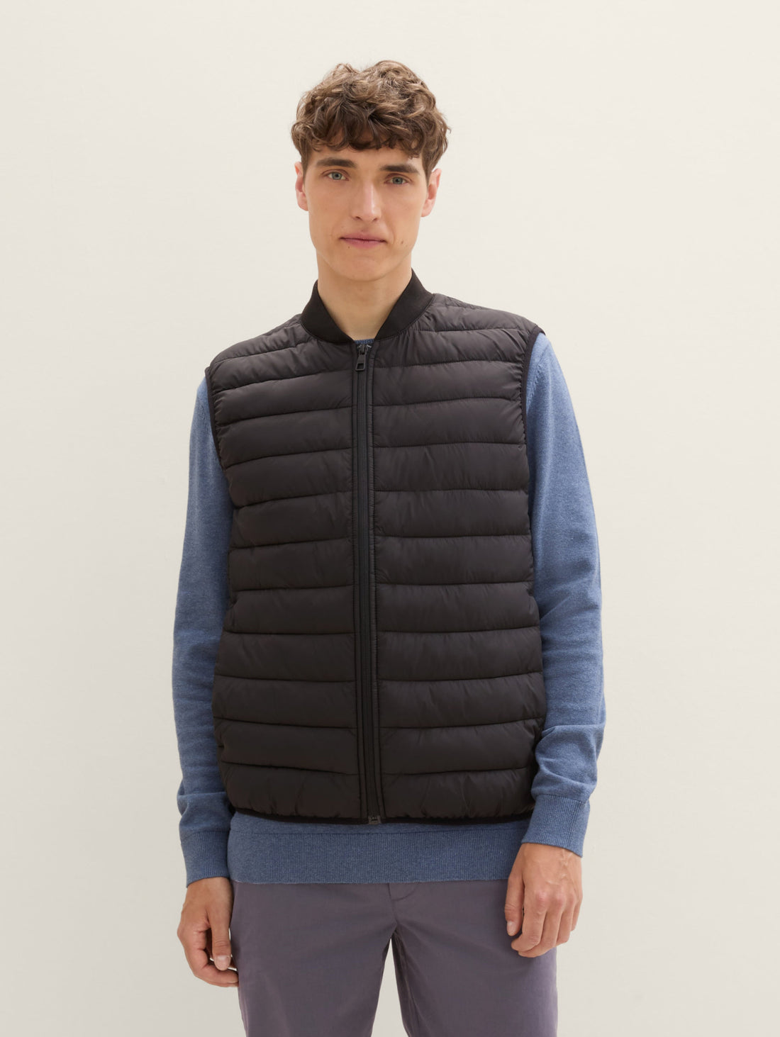 Lightweight Bomber-Style Gilet_1042139_29999_01