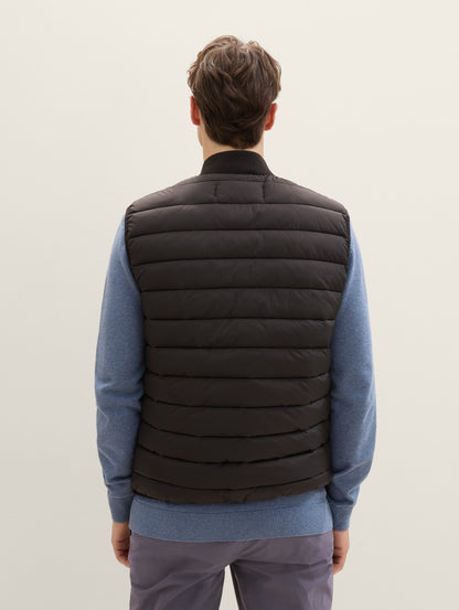 Lightweight Bomber-Style Gilet_1042139_29999_05