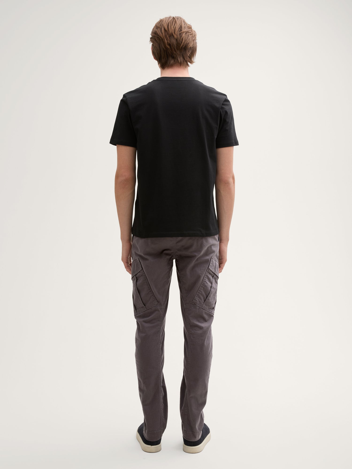 Tom Tailor_Regular Tapered Cargo Trousers_1042559_11587_02