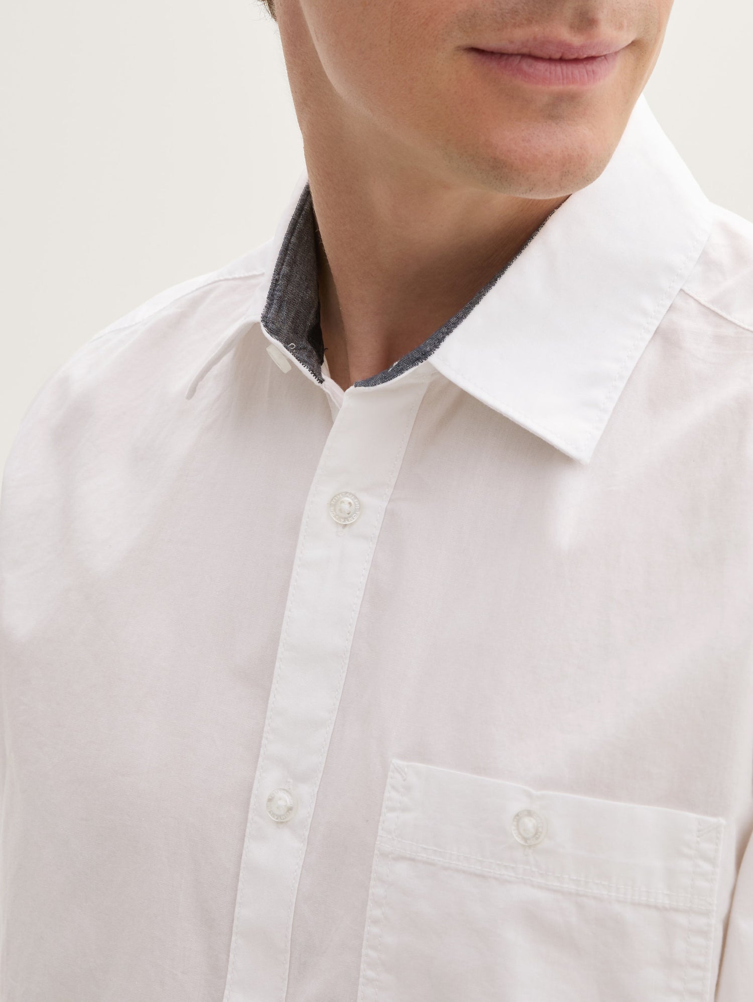 Twill Shirt with A Chest Pocket_1042652_20000_06