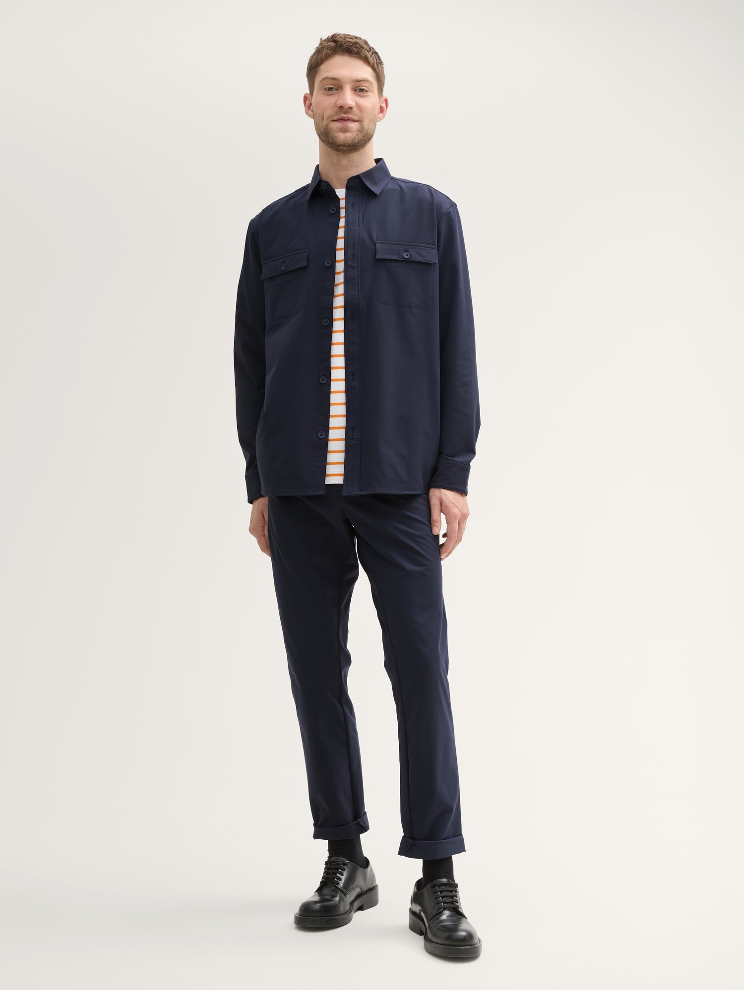 Performance Overshirt with Chest Pockets_1042656_10668_03