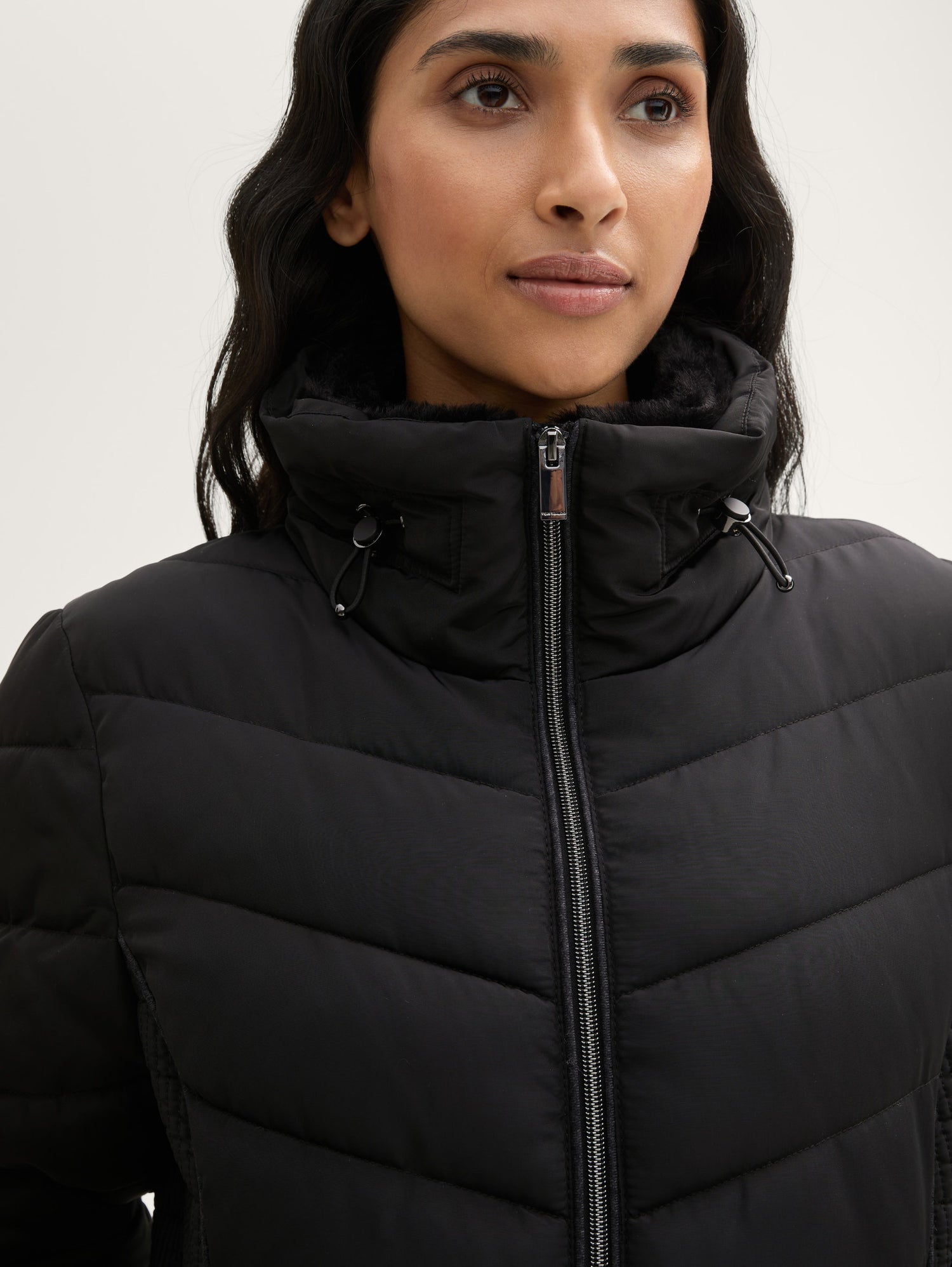 Water-Repellent Puffer Jacket_1042909_14482_05