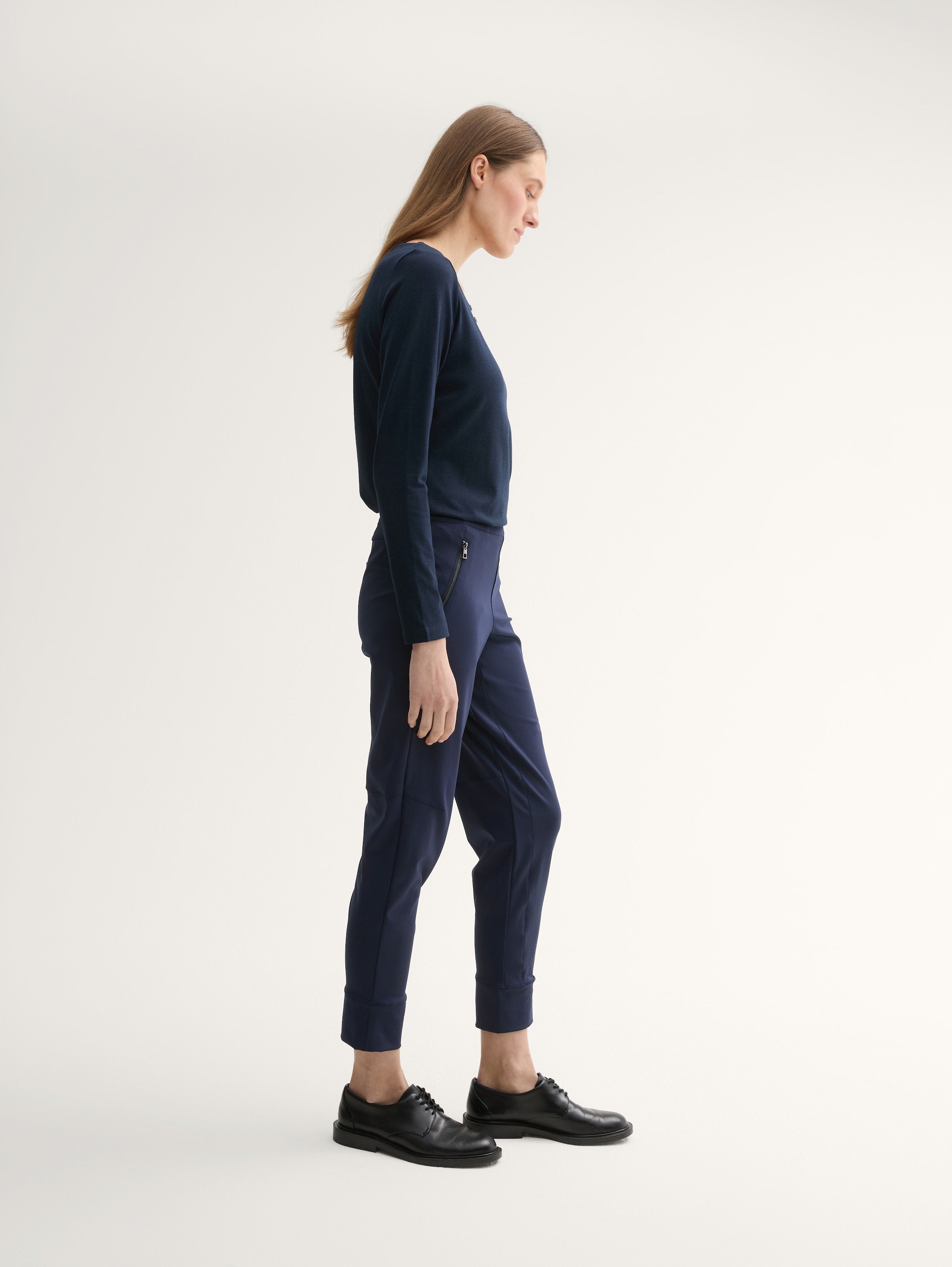 Relaxed Fit Cropped Trousers with Zip Pockets_1042936_10668_06