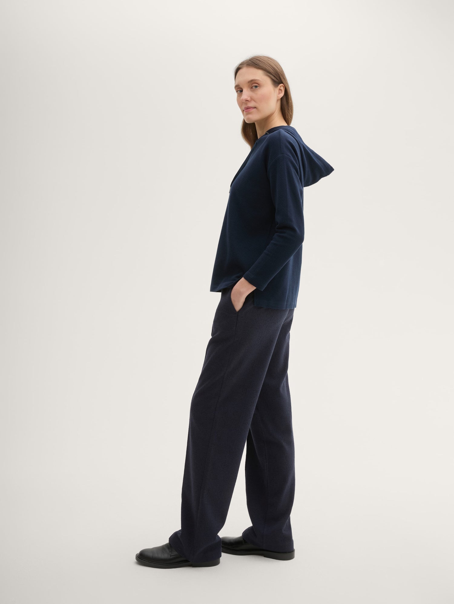 Lea Straight Leg Trousers_1042944_10668_06