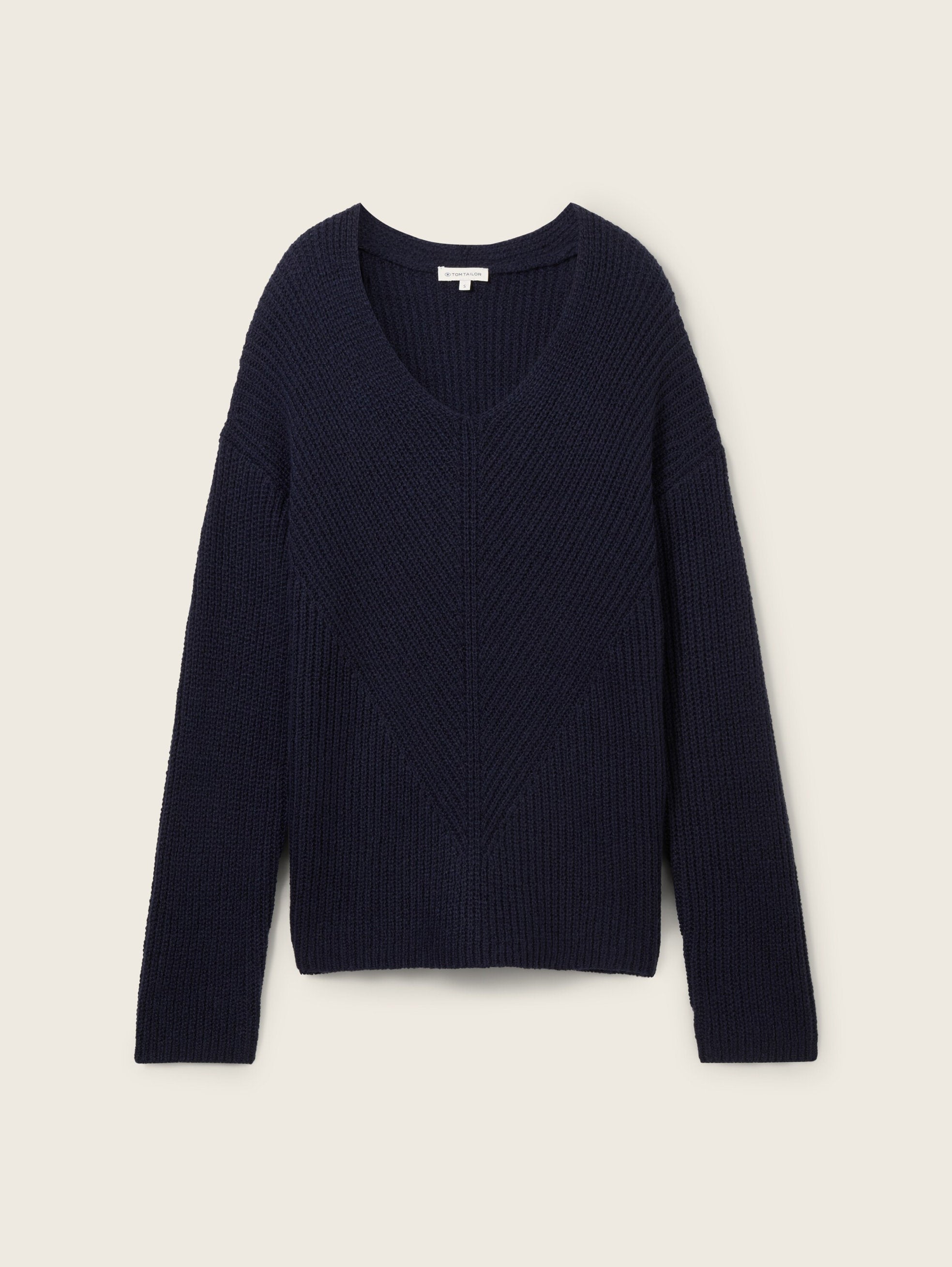 Knitted Pullover with A V-Neckline_1042956_10668_02