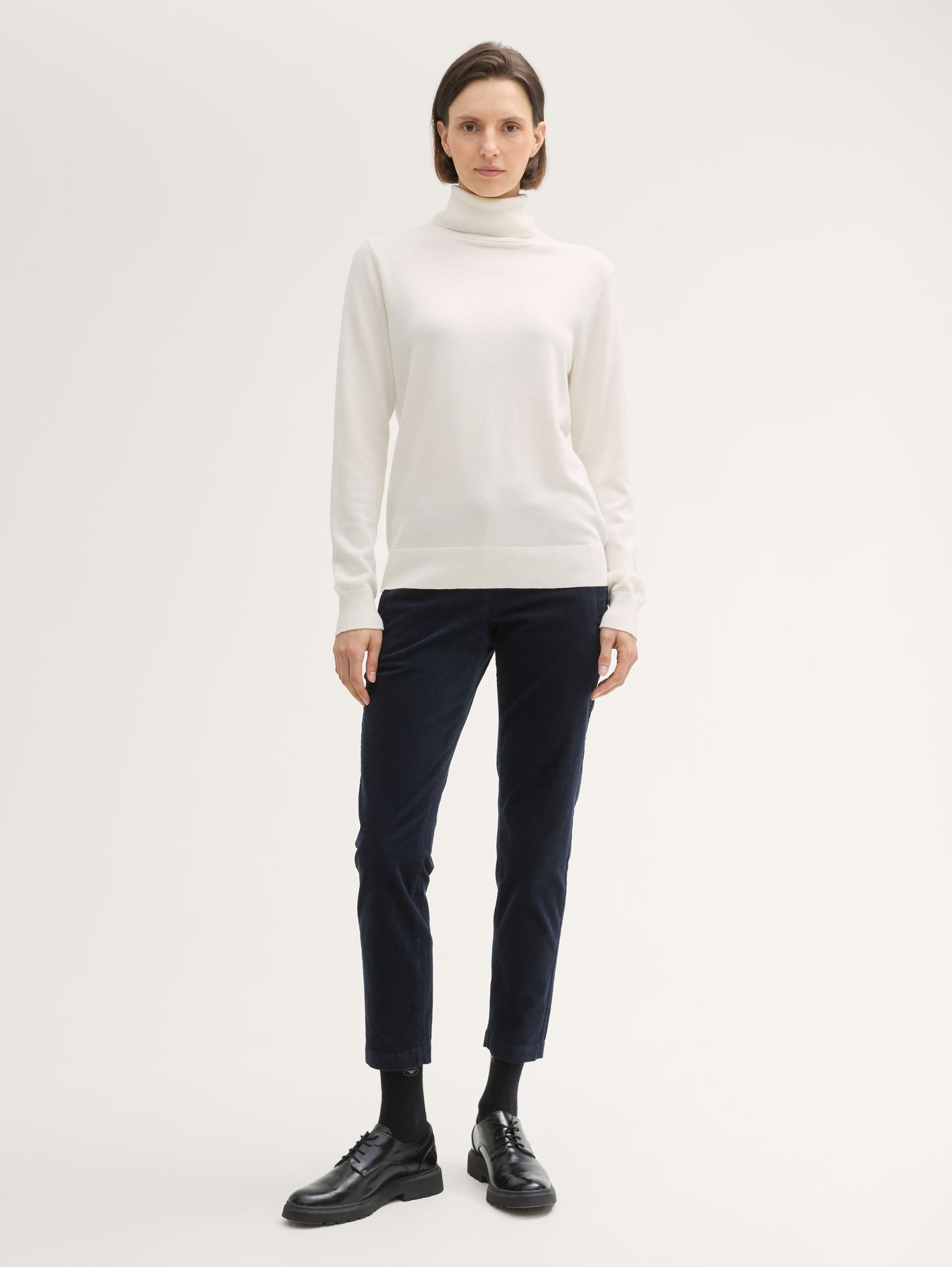 Basic Turtleneck_1042959_10315_03