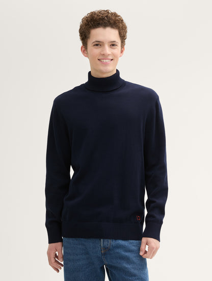 Basic Turtleneck_1043020_10668_01