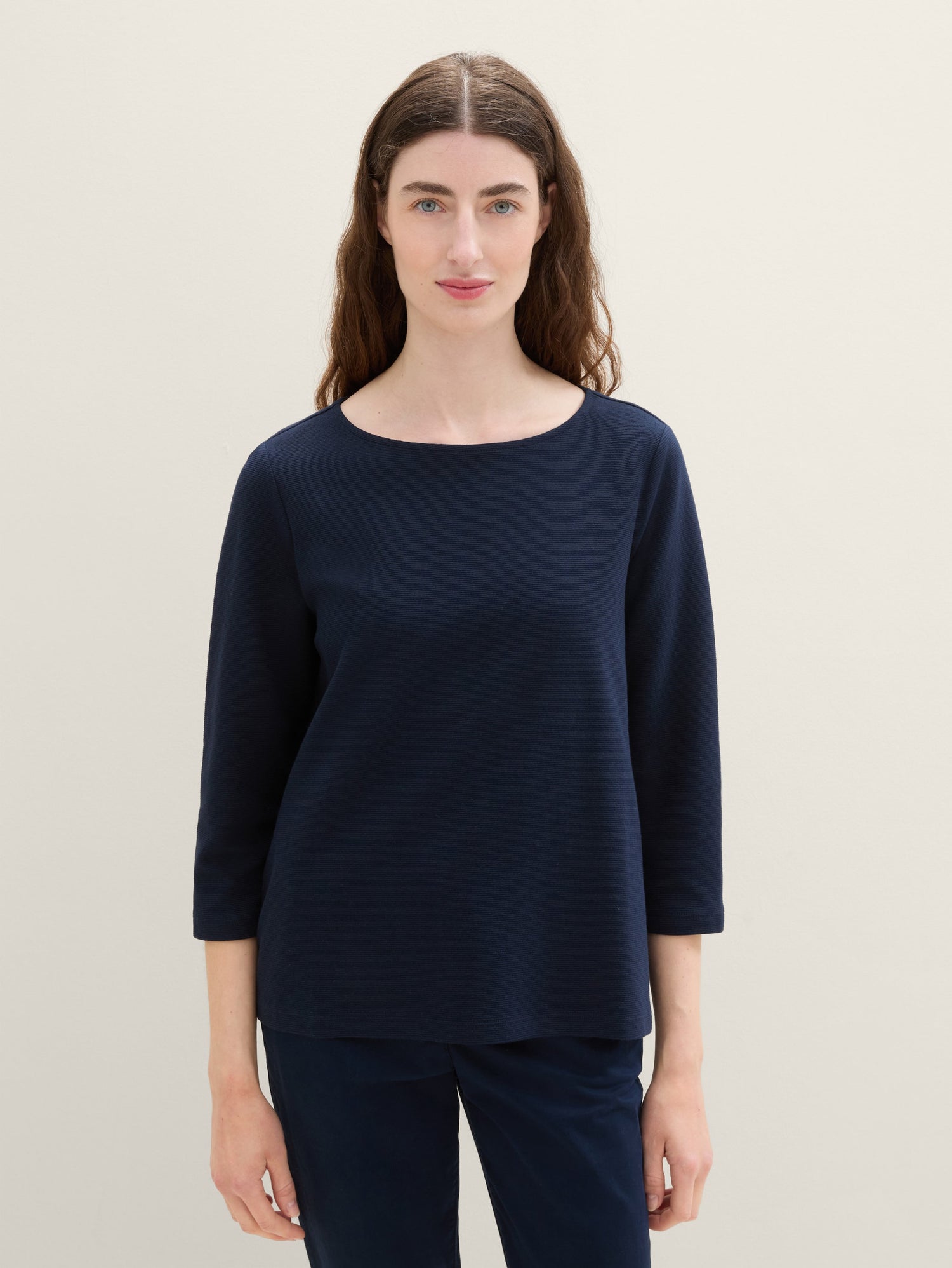 3/4-Sleeved Shirt with Texture_1043102_10668_03