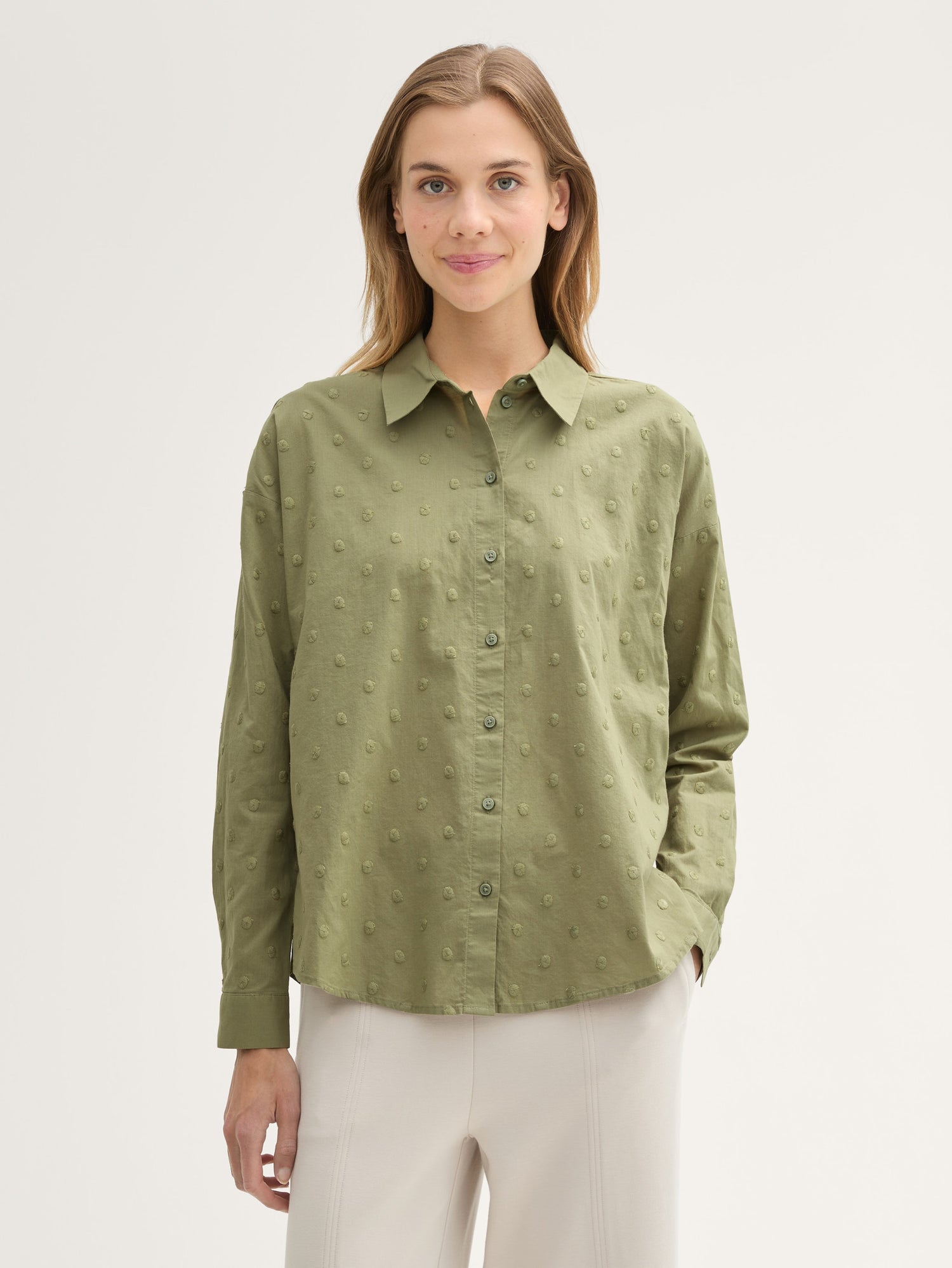 Blouse with A Dotted Structure_1043137_18938_01