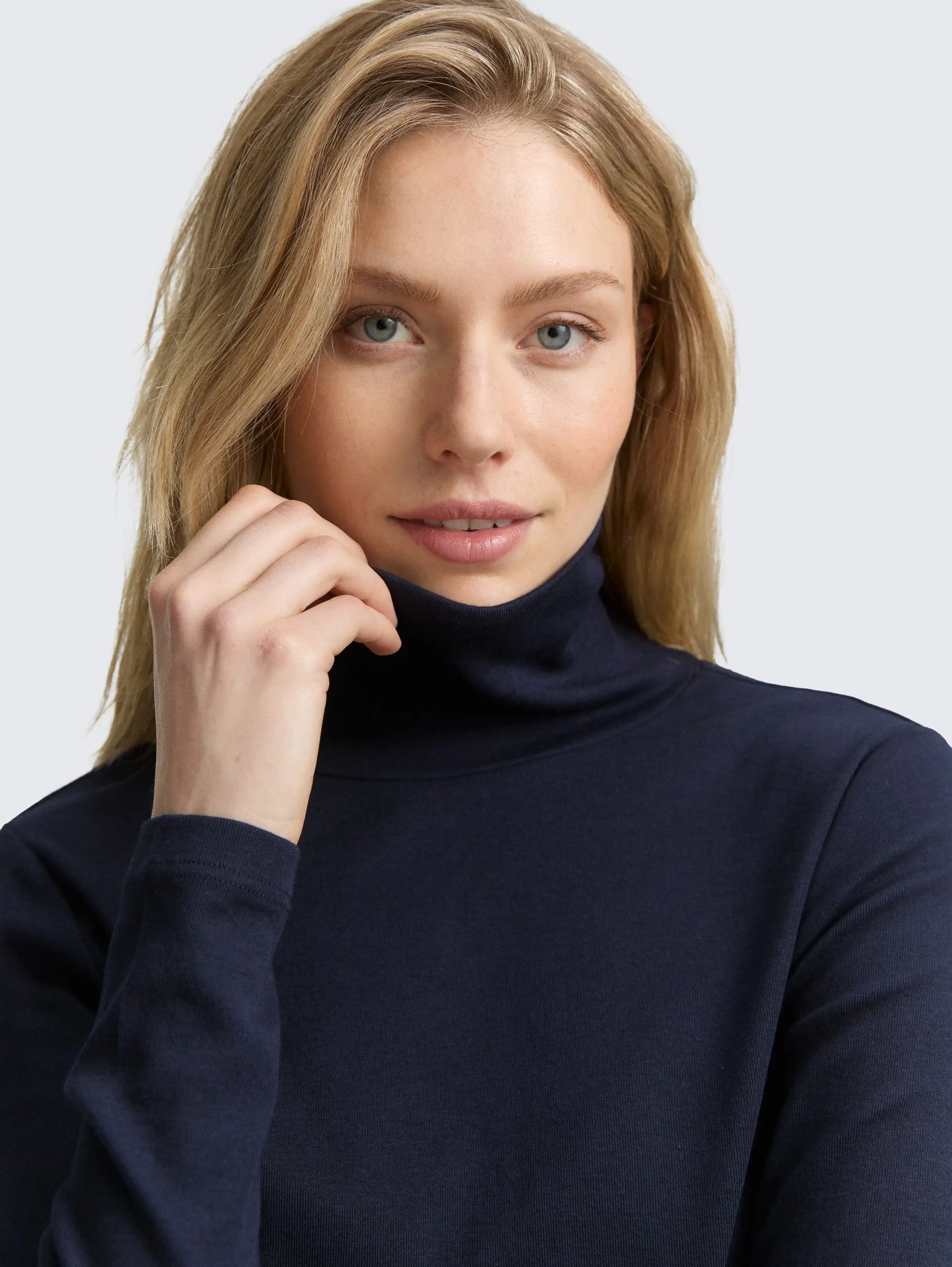 Tom Tailor_0_Long-Sleeved Shirt with Turtleneck_1043142_11019_05