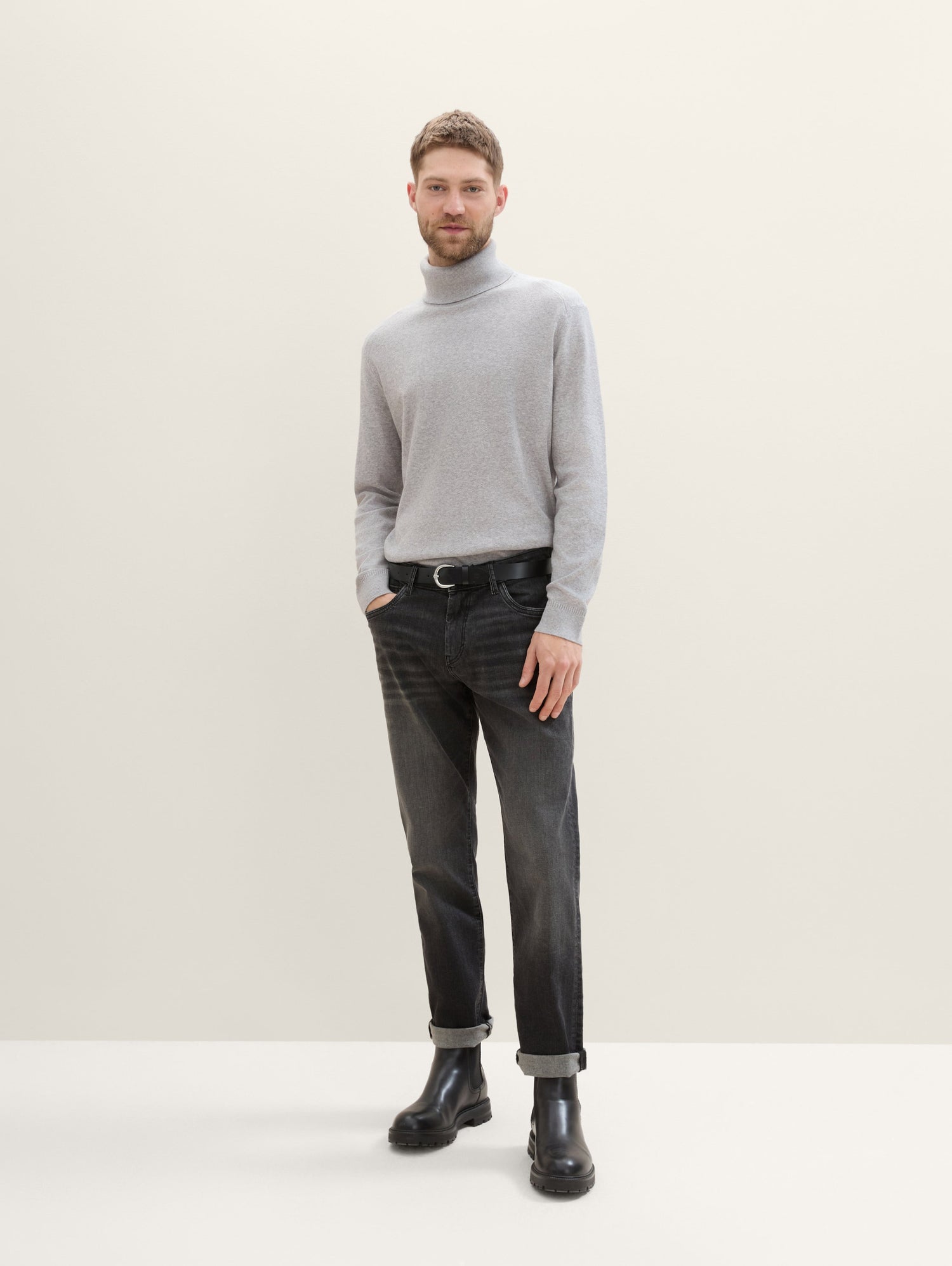 Soft Turtleneck Jumper_1043194_12035_04