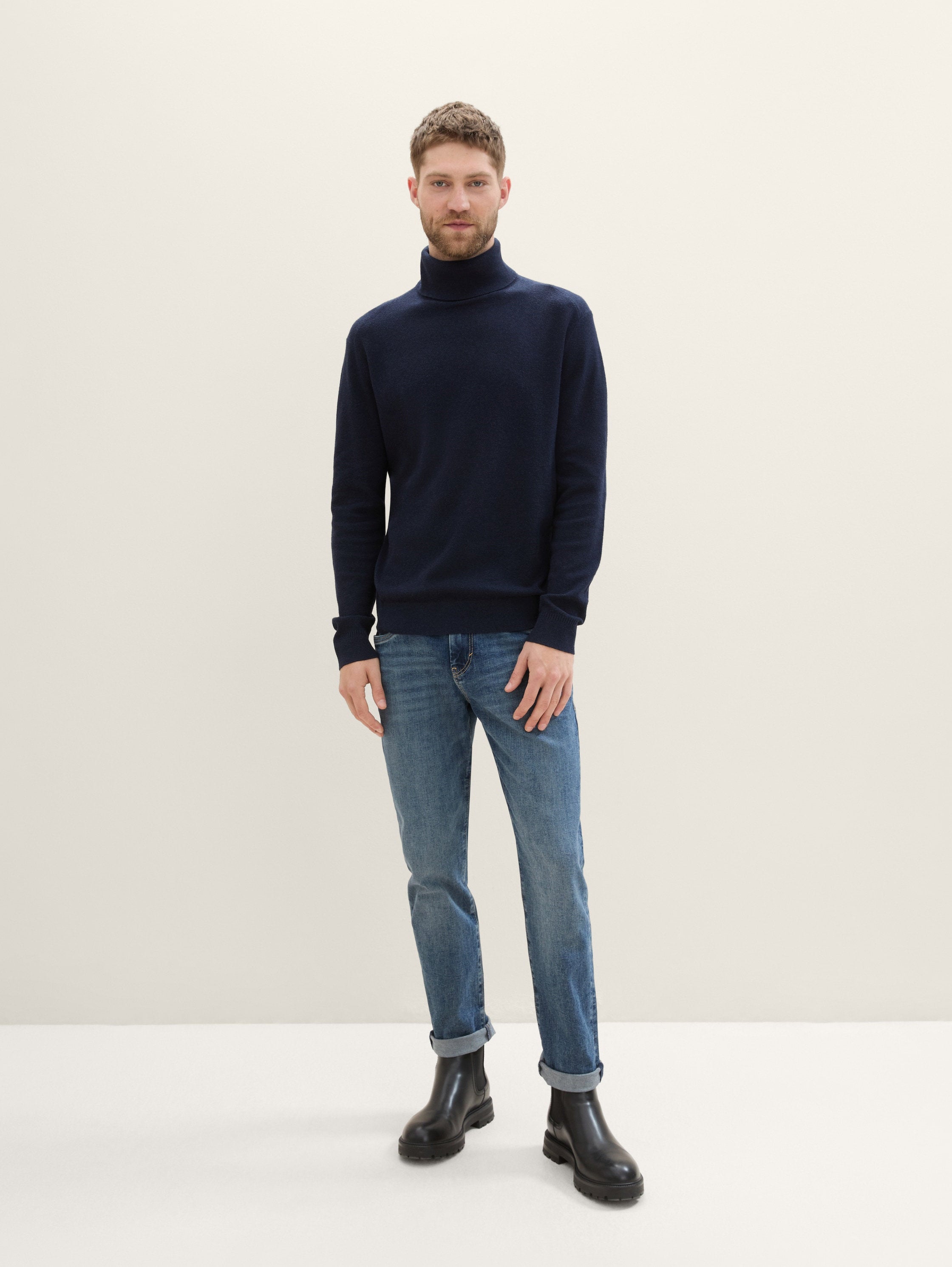 Soft Turtleneck Jumper_1043194_13160_04