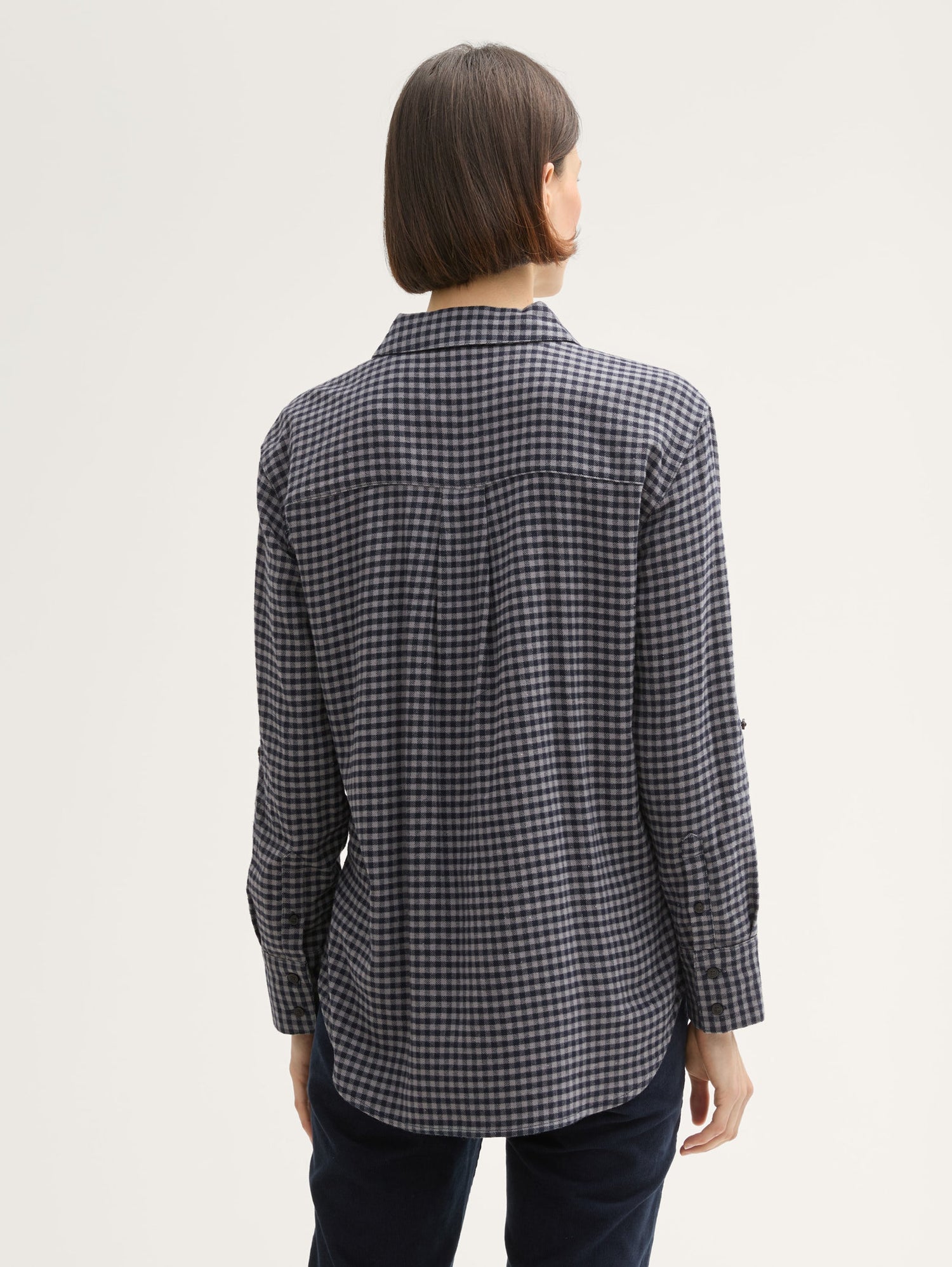 Oversized Flannel Blouse with A Check Pattern_1043211_36166_04