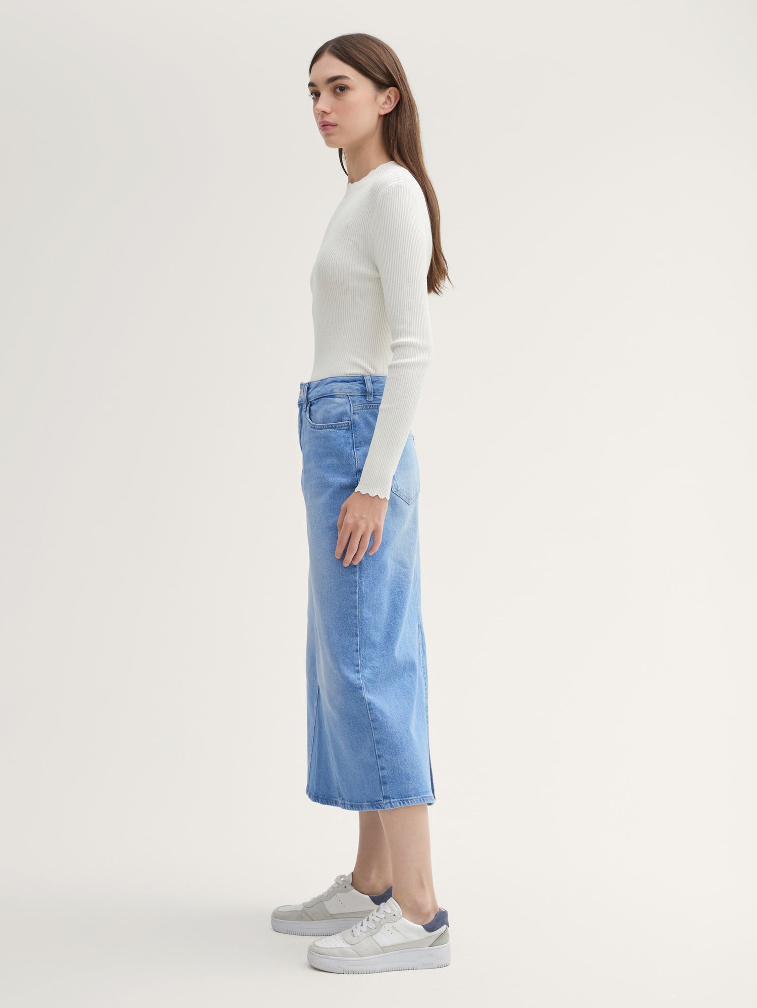 Midi Denim Skirt in Recycled Cotton_1043255_10119_03