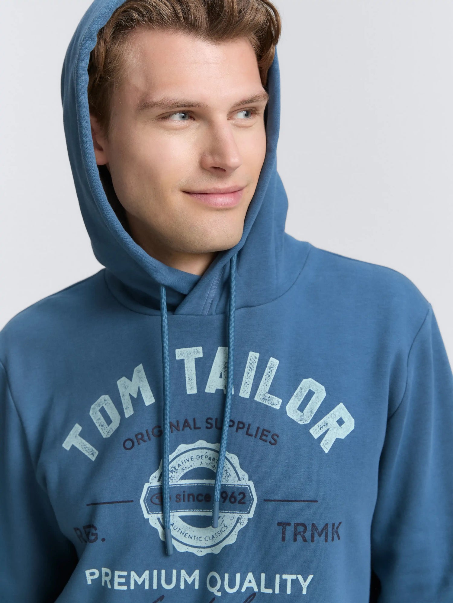 Tom Tailor_0_Hoodie Sweatshirt with Logo Print_1043292_38224_05