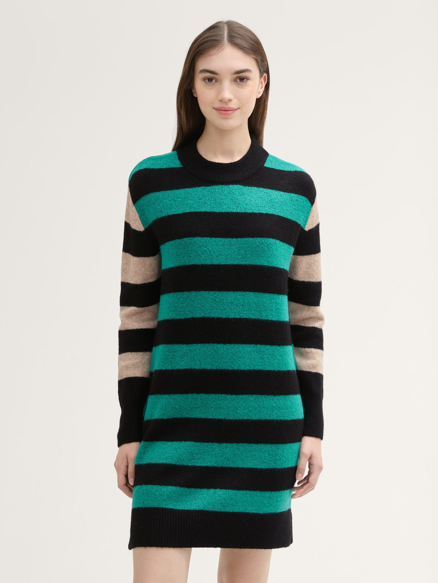 Short Knit Dress_1043321_35937_01