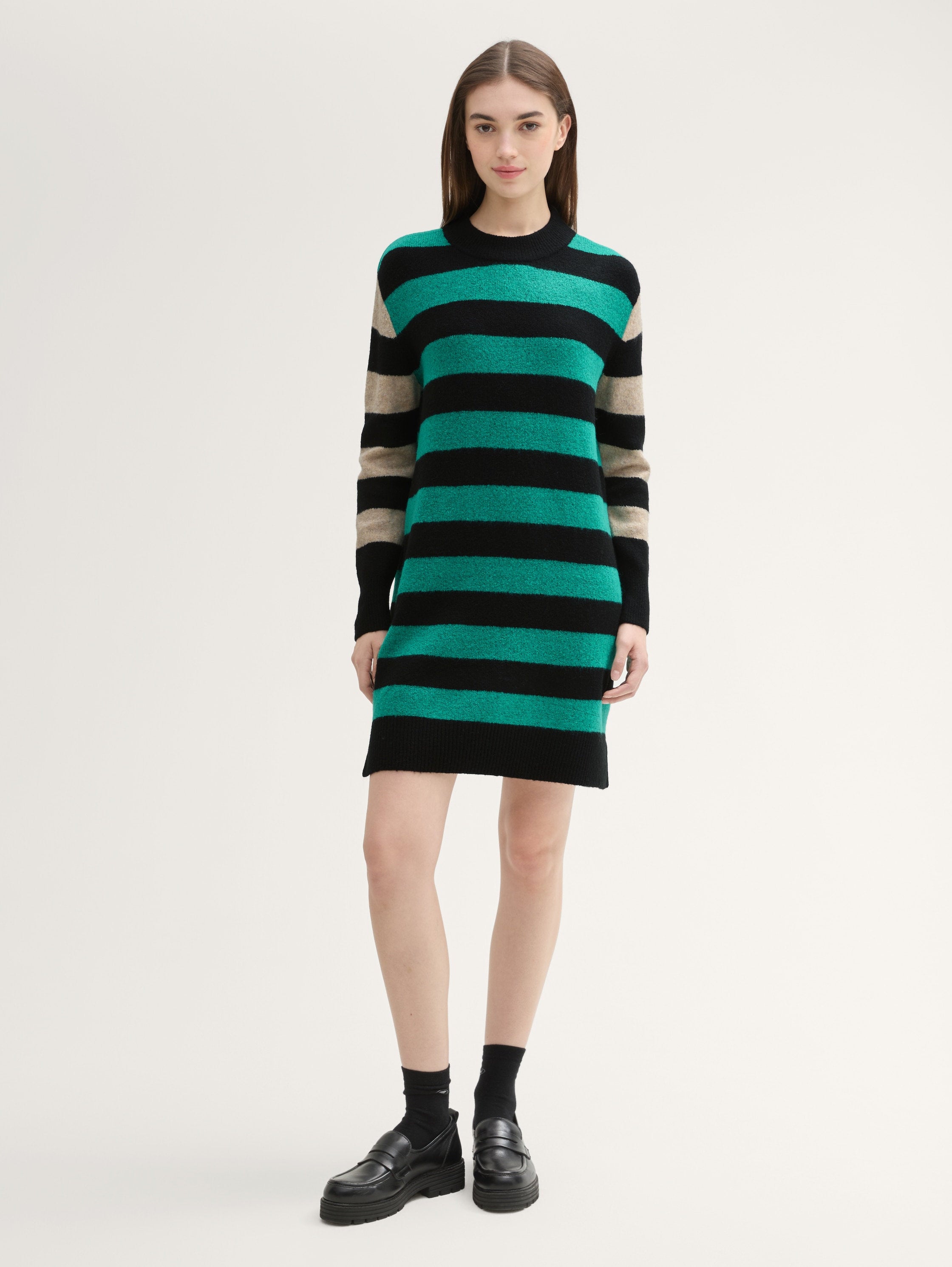 Short Knit Dress_1043321_35937_03