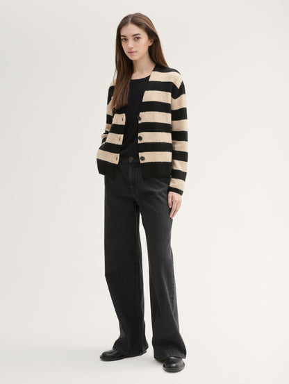 Striped Cardigan_1043340_35938_03