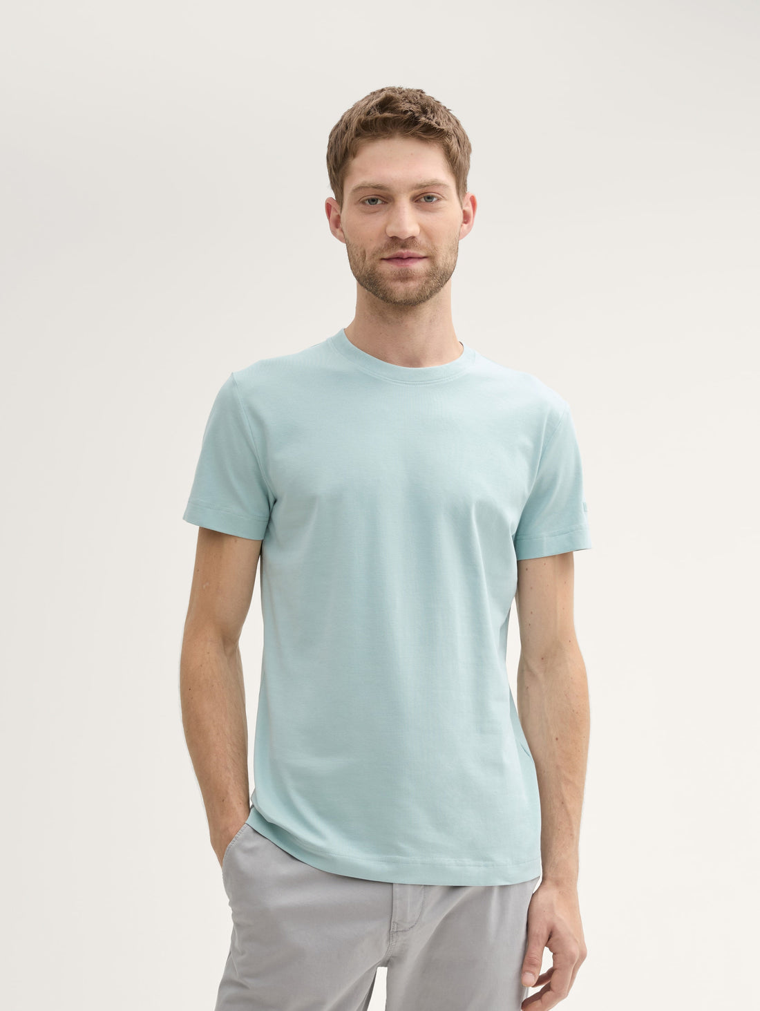 Basic T-Shirt_1043362_30463_01