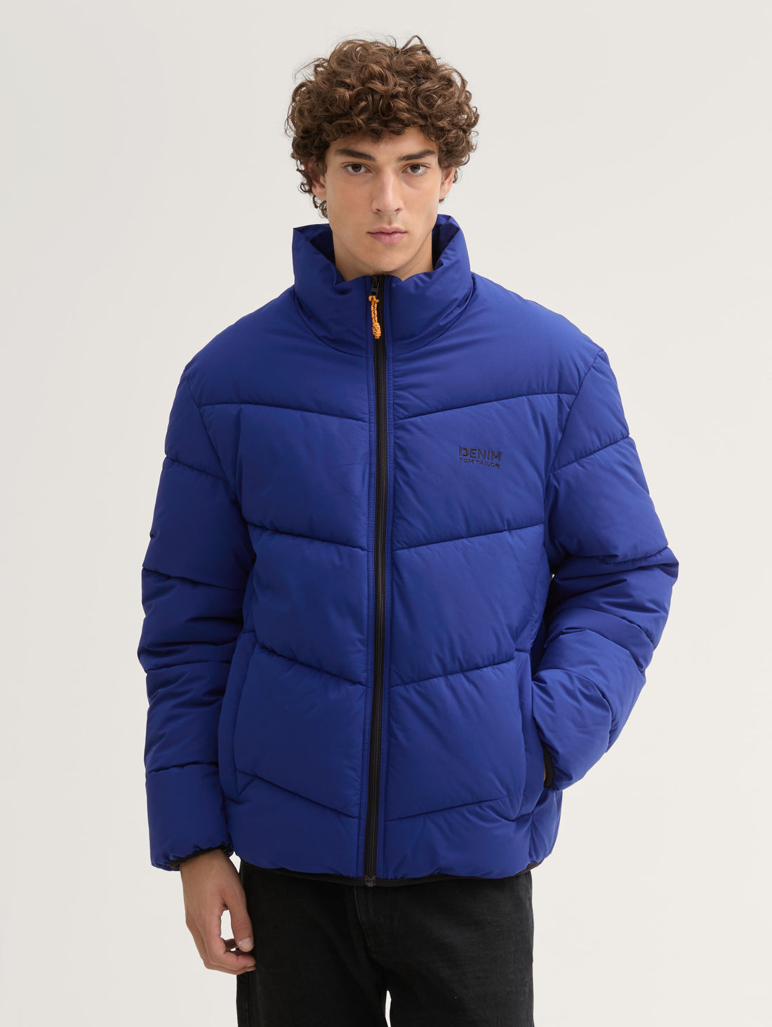 Water-Repellent Puffer Jacket_1043794_35788_01