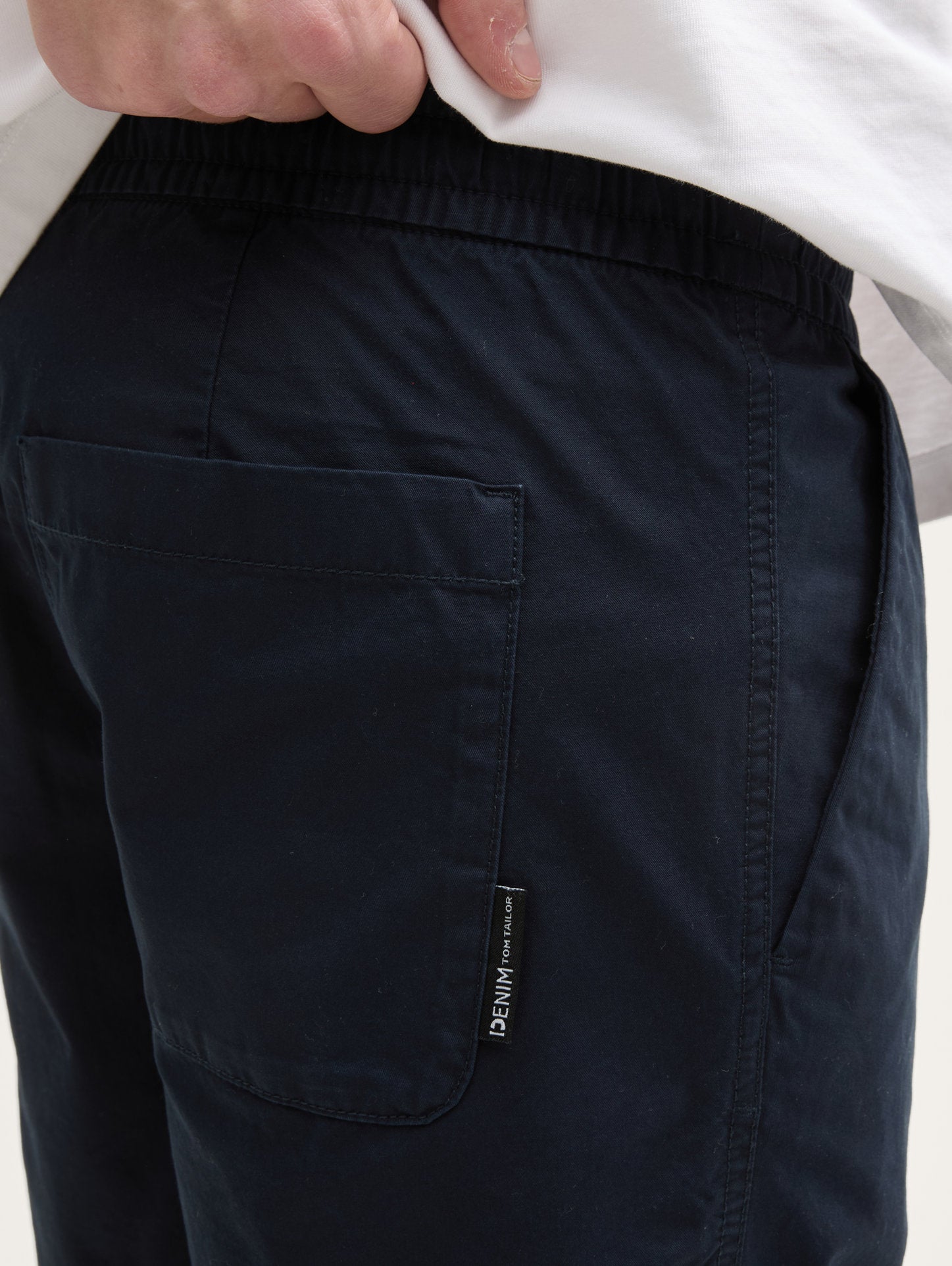 Tom Tailor_Regular Shorts with Elasticated Cotton Waistband_1044832_10668_03