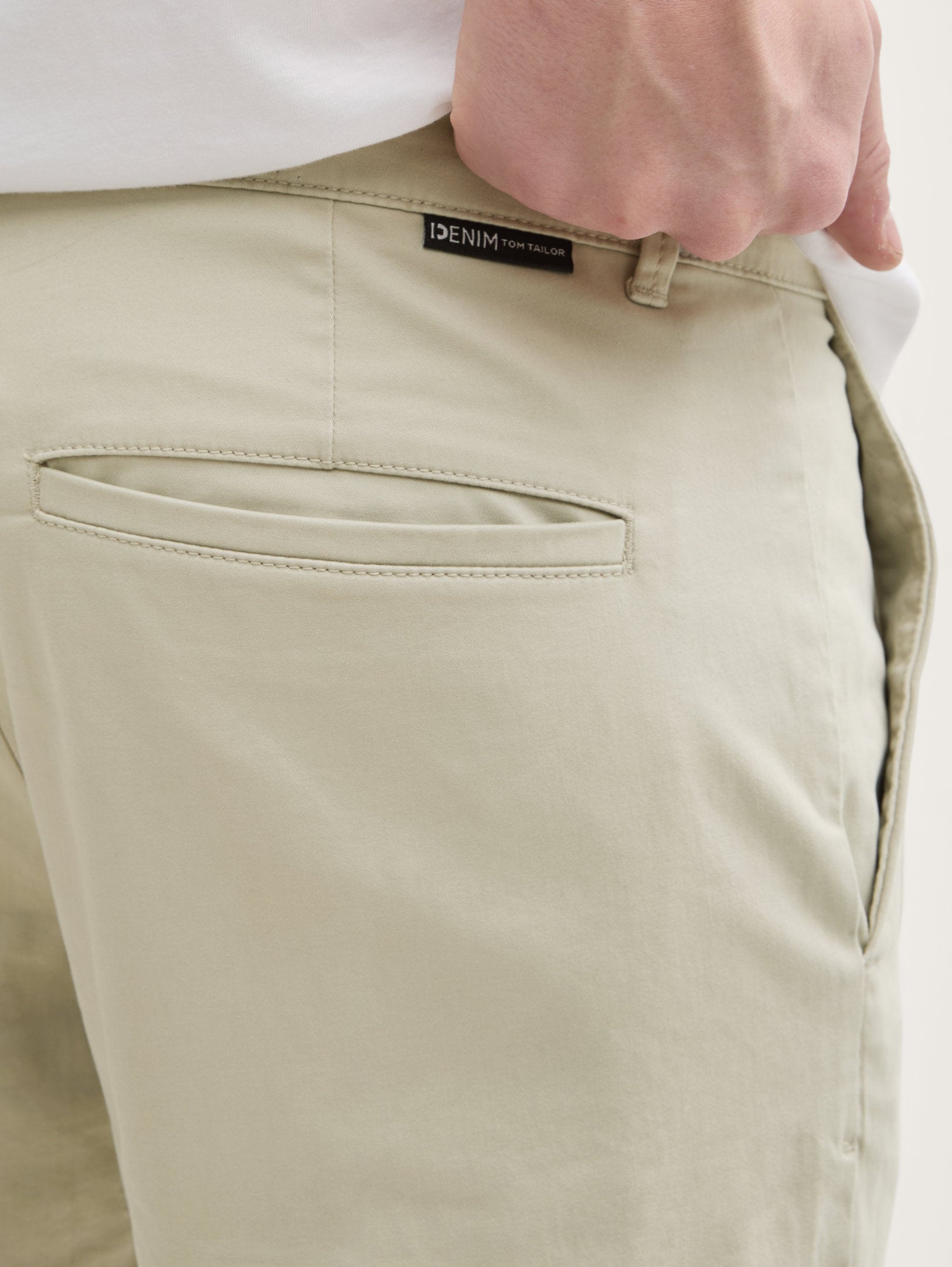 Tom Tailor_Regular Fit Chino Shorts_1044833_35723_03