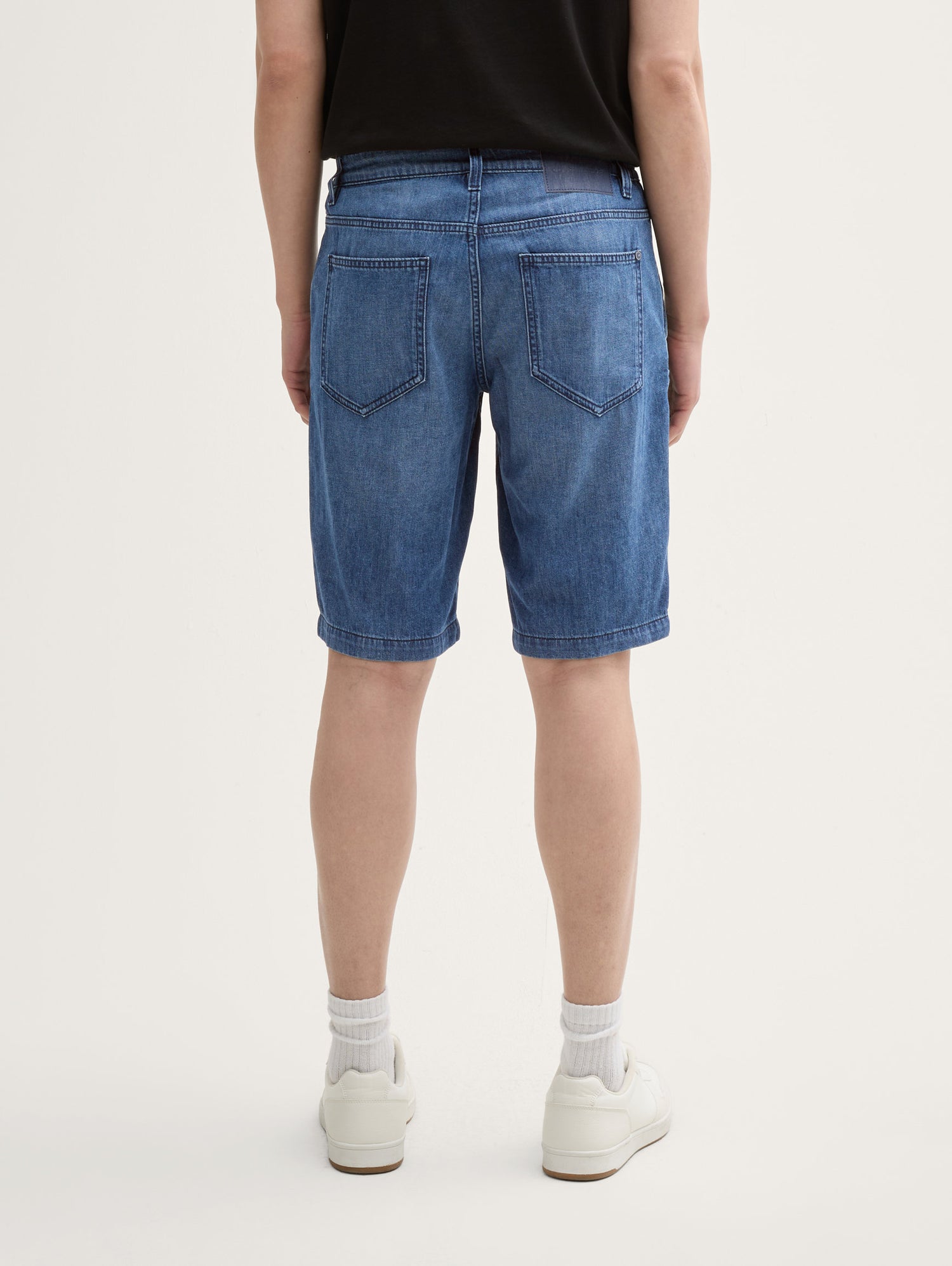 Tom Tailor_Ttmarvin Straight Ultralight Jeans Shorts_1044978_32191_02