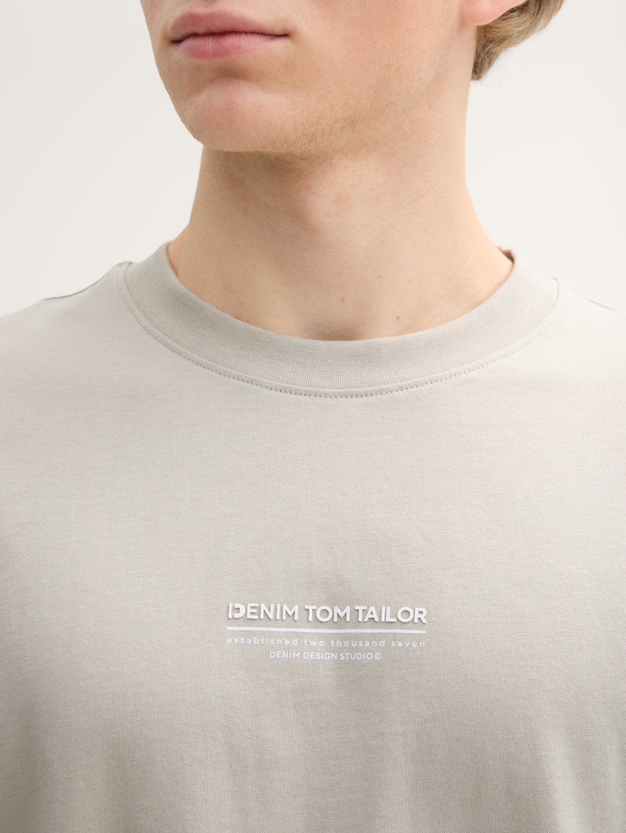 Tom Tailor_Relaxed Fit Cotton T-Shirt_1045021_11754_04