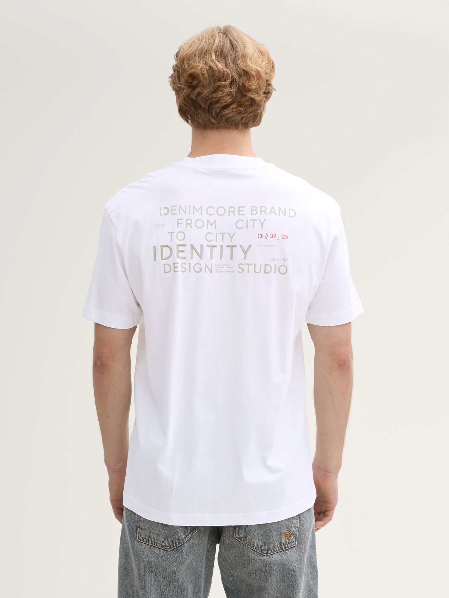 Tom Tailor_Relaxed Fit T-Shirt with Back Print_1045025_20000_03