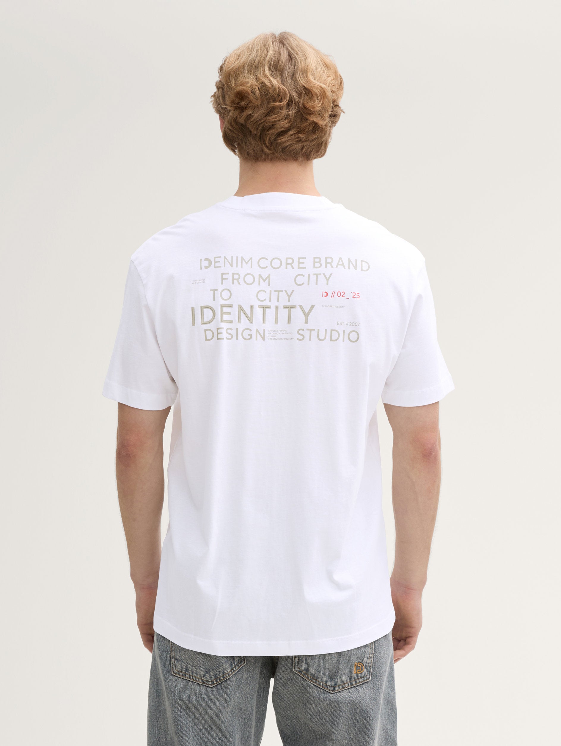 Tom Tailor_Relaxed Fit T-Shirt with Back Print_1045025_20000_03