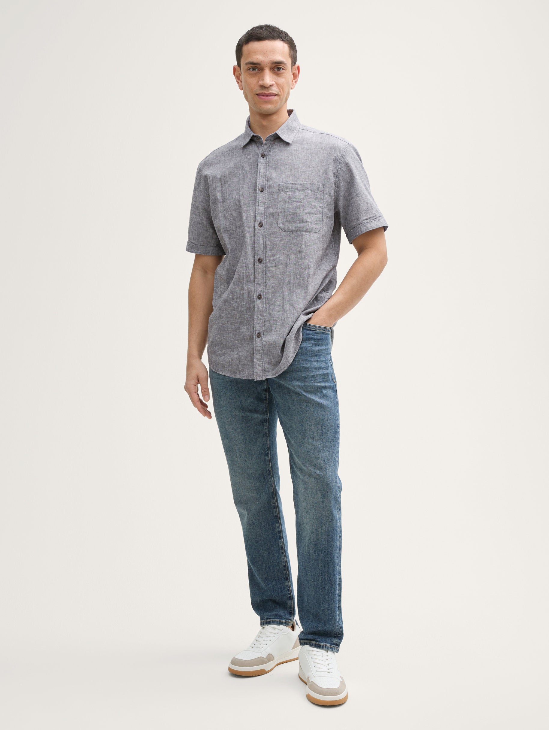 Tom Tailor_Regular Fit Short Sleeve Shirt with Linen Content_1045098_37200_02