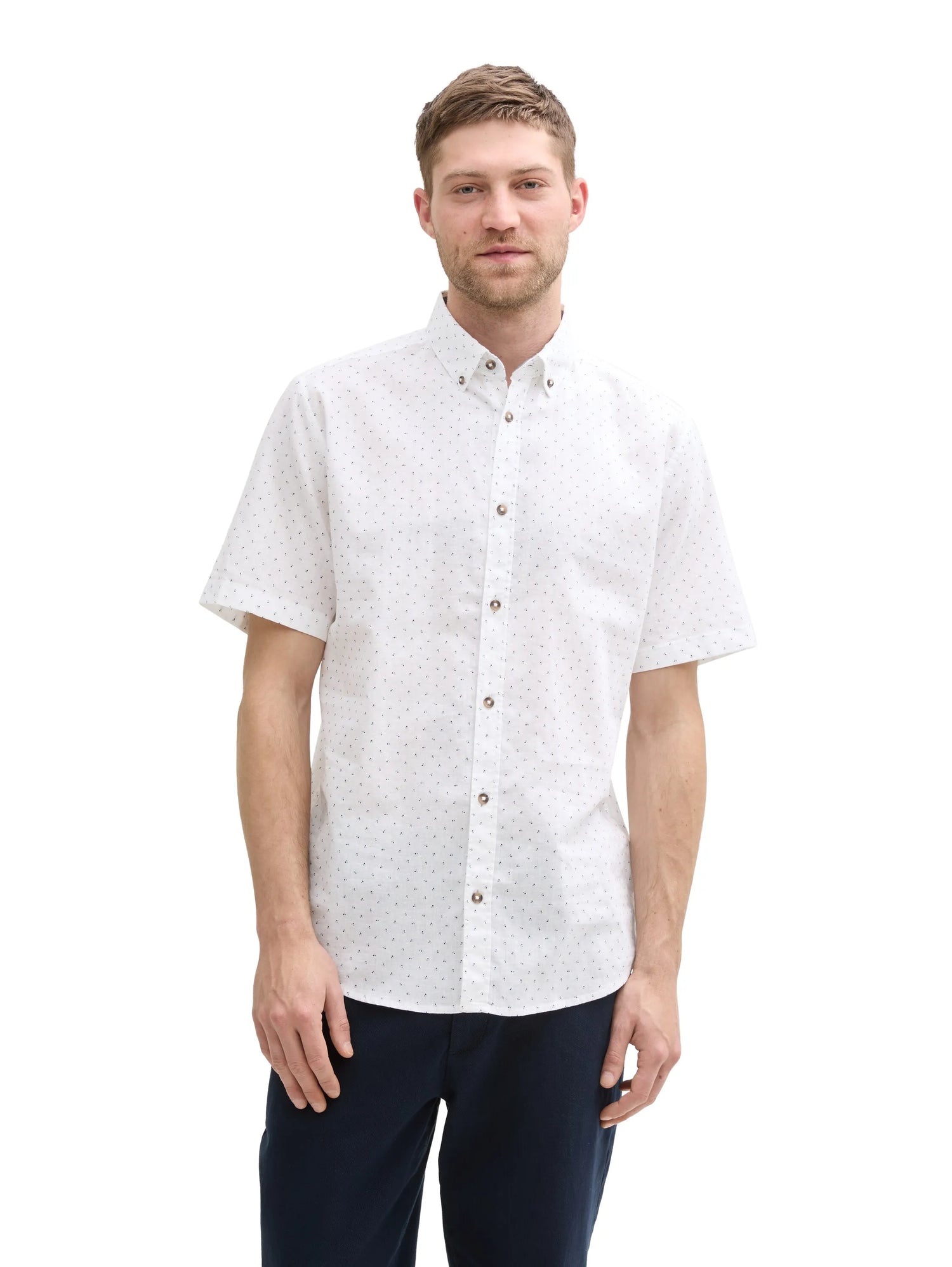 Tom Tailor White Dot Design Men Regular Fit Short-Sleeved Shirt with Linen Content in a Polka Dot Pattern SKU: 1045099_37330 Image 03