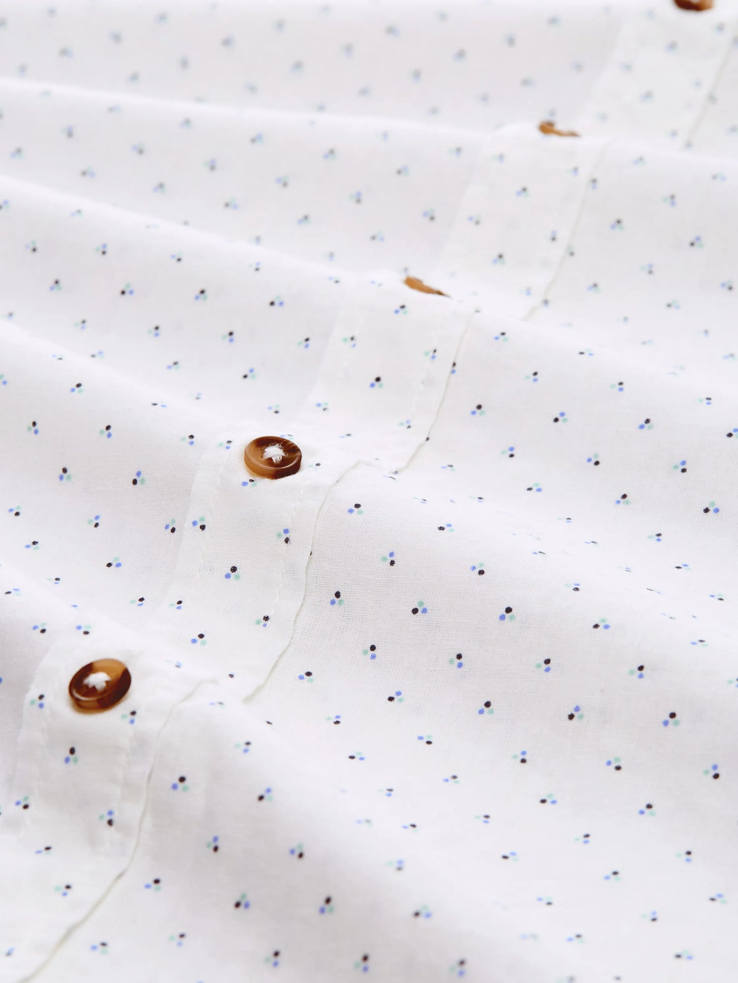 Tom Tailor White Dot Design Men Regular Fit Short-Sleeved Shirt with Linen Content in a Polka Dot Pattern SKU: 1045099_37330 Image 05
